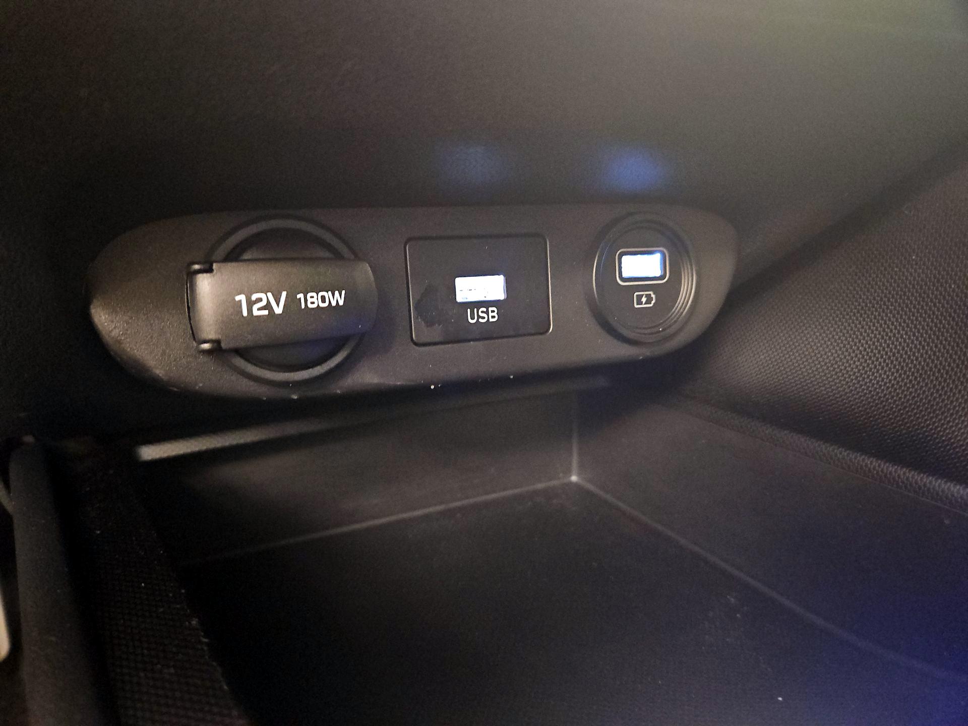 Thumbnail: 2023 Hyundai Elantra - 18