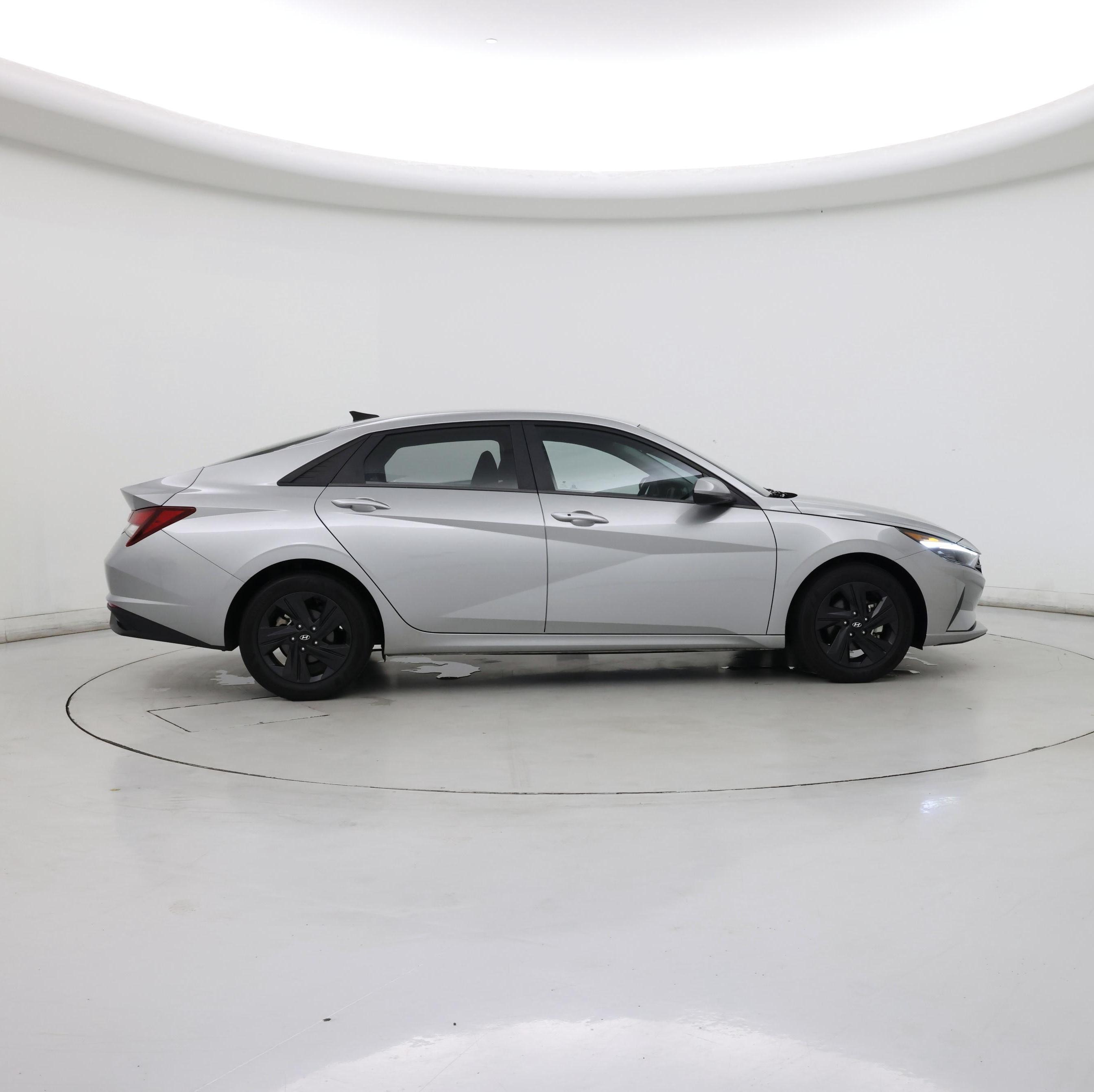 Thumbnail: 2023 Hyundai Elantra - 7