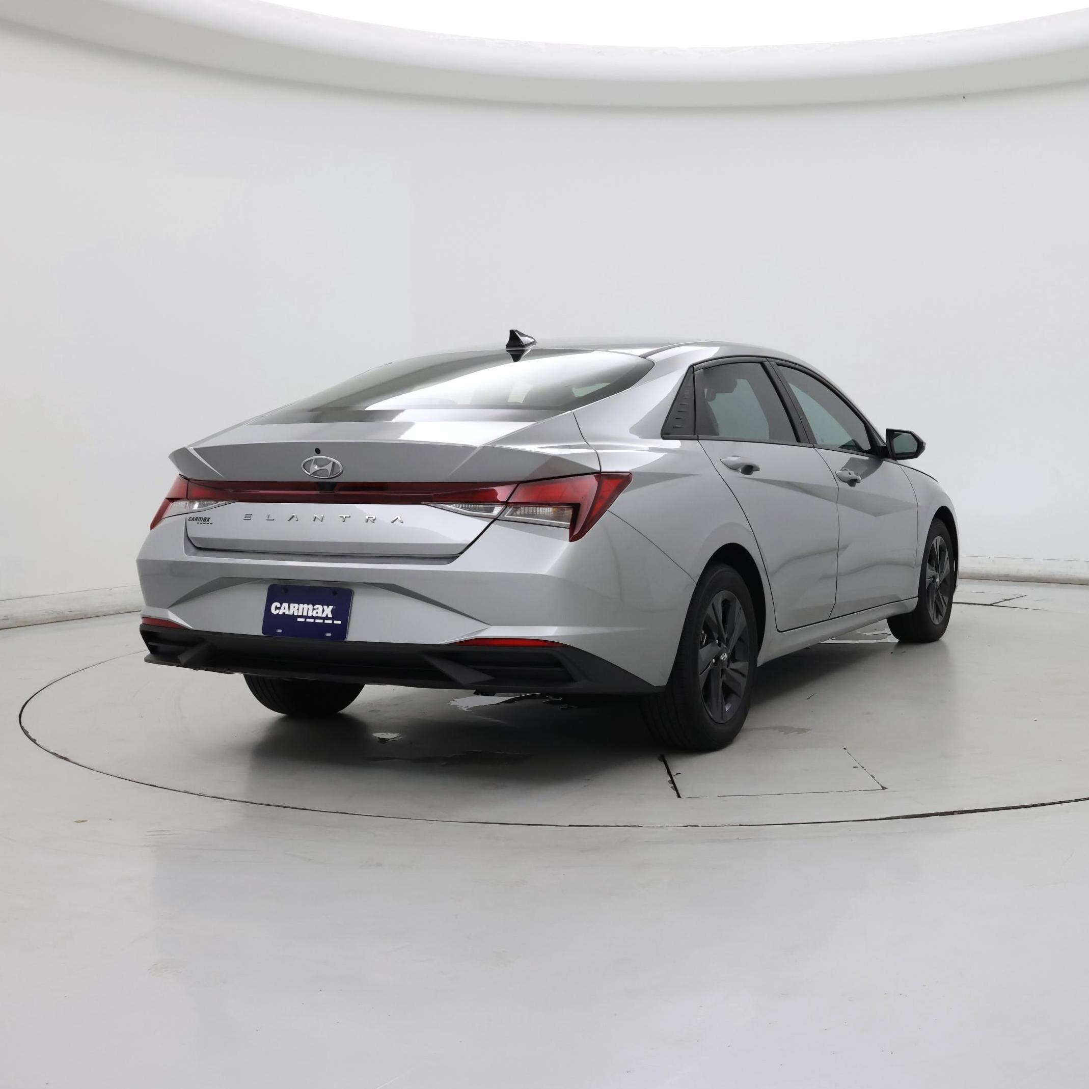 Thumbnail: 2023 Hyundai Elantra - 8