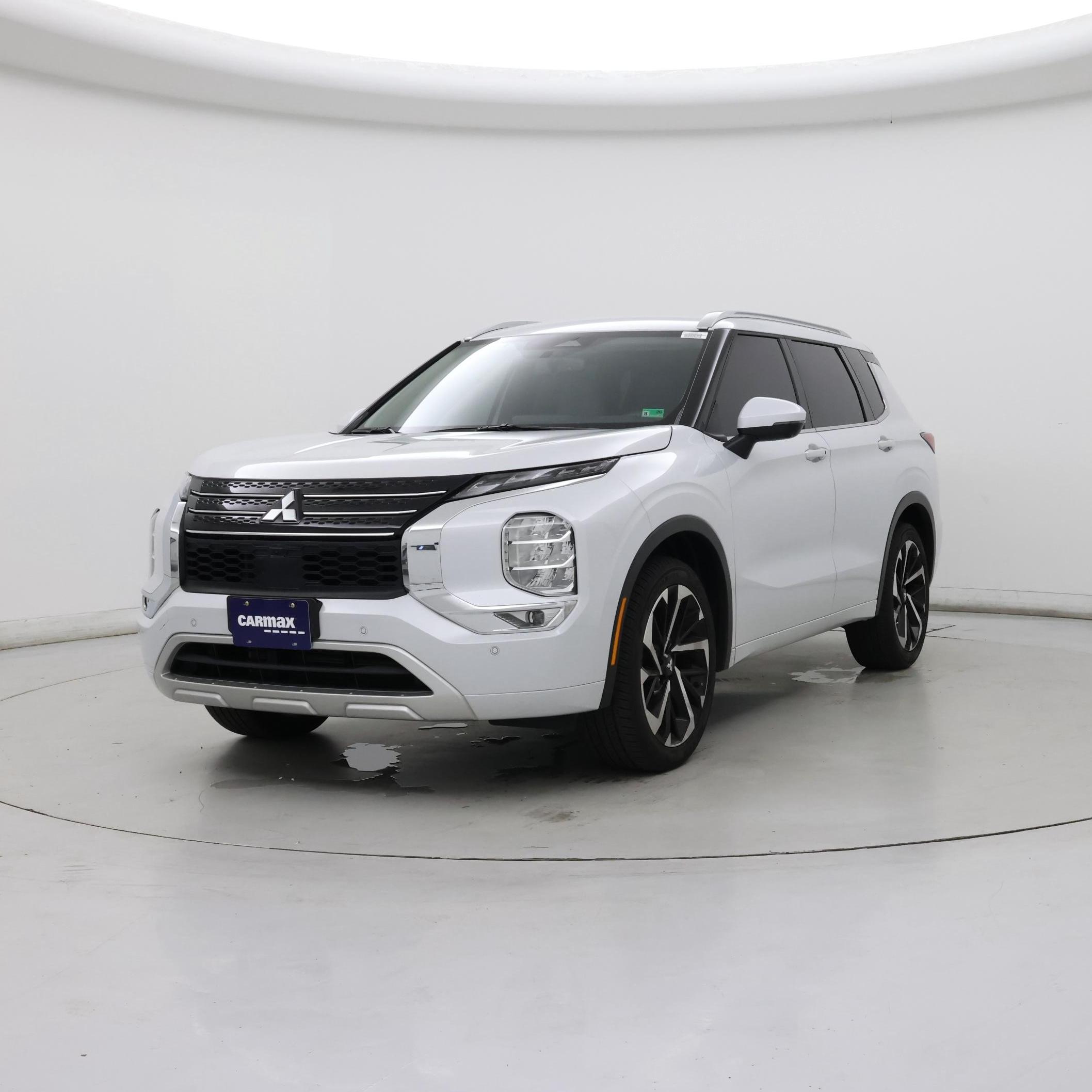 Thumbnail: 2024 Mitsubishi Outlander - 4