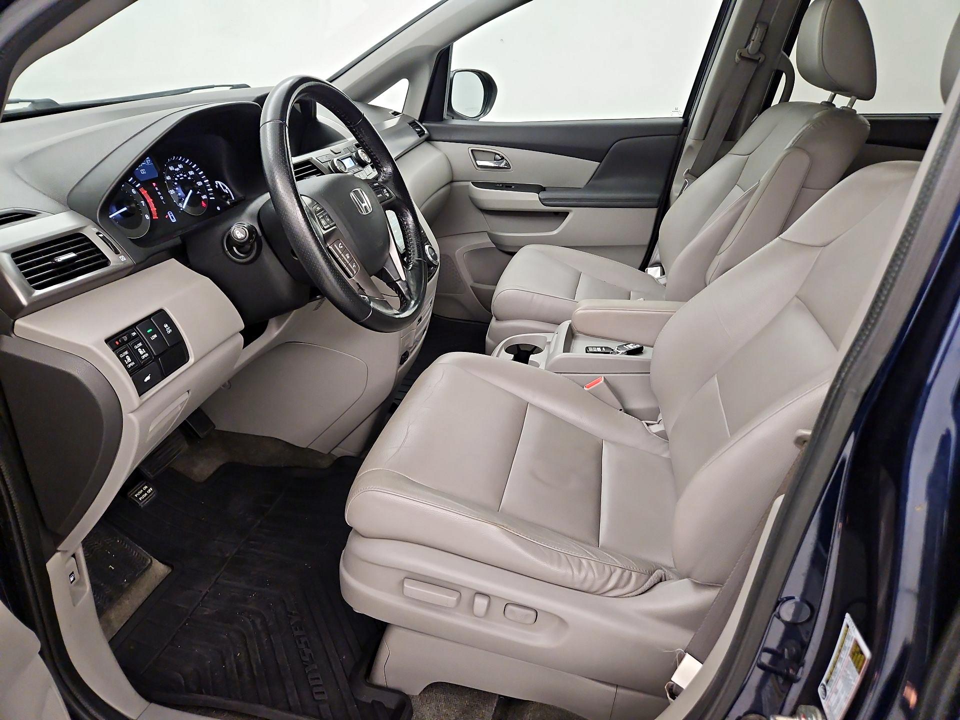 Thumbnail: 2015 Honda Odyssey - 11