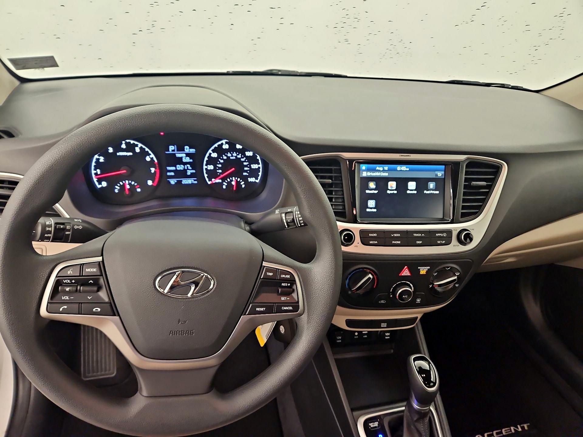Thumbnail: 2022 Hyundai Accent - 9