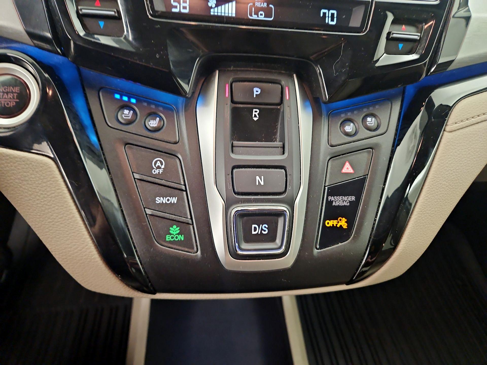 Thumbnail: 2018 Honda Odyssey - 18