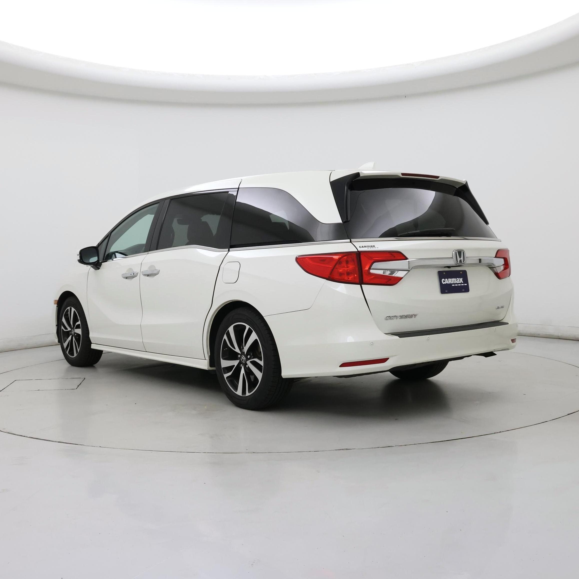 Thumbnail: 2018 Honda Odyssey - 2