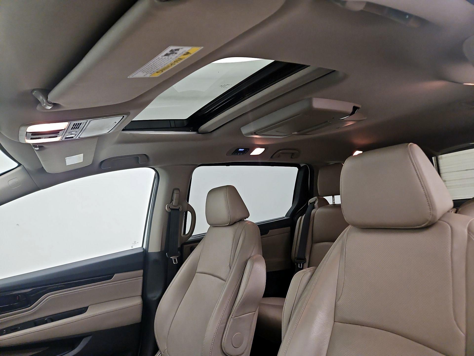 Thumbnail: 2018 Honda Odyssey - 20