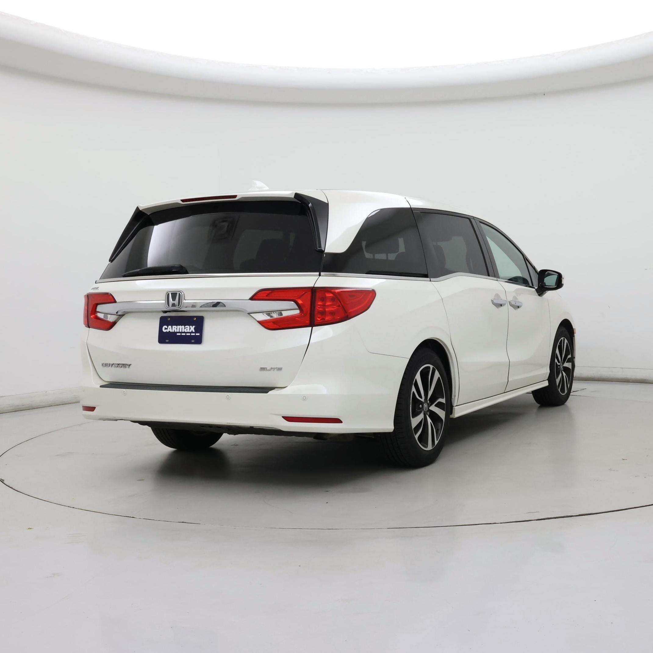 Thumbnail: 2018 Honda Odyssey - 8