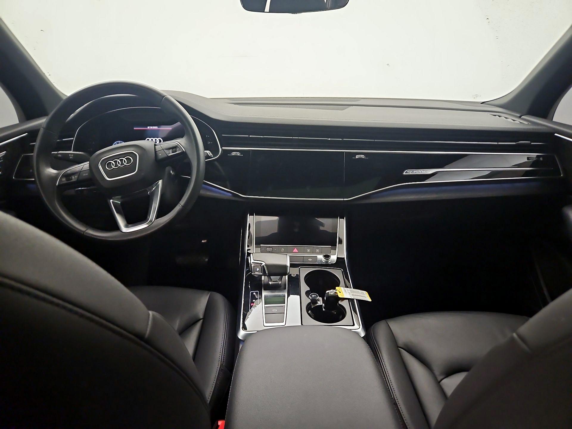 Thumbnail: 2023 Audi Q7 - 9