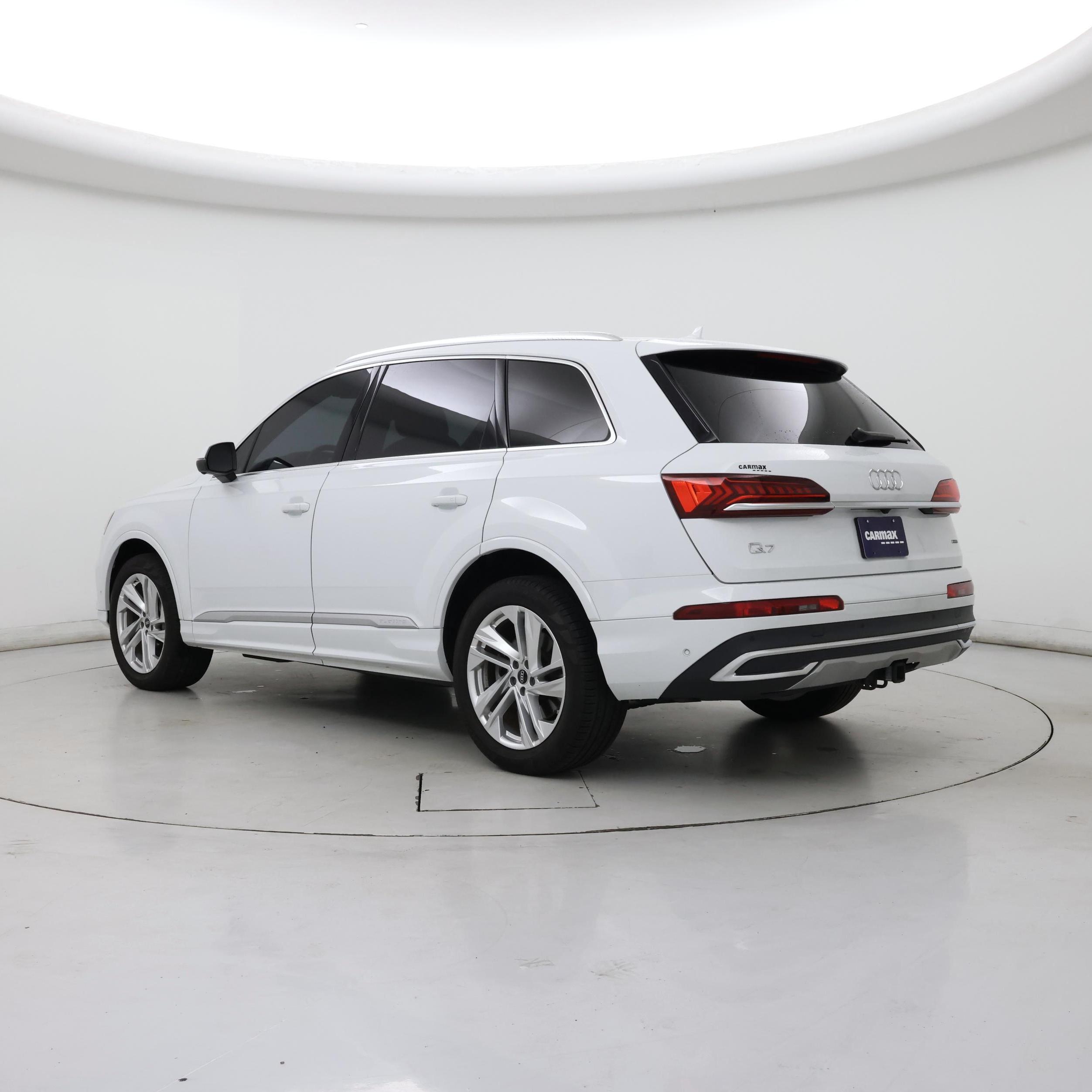 Thumbnail: 2023 Audi Q7 - 2