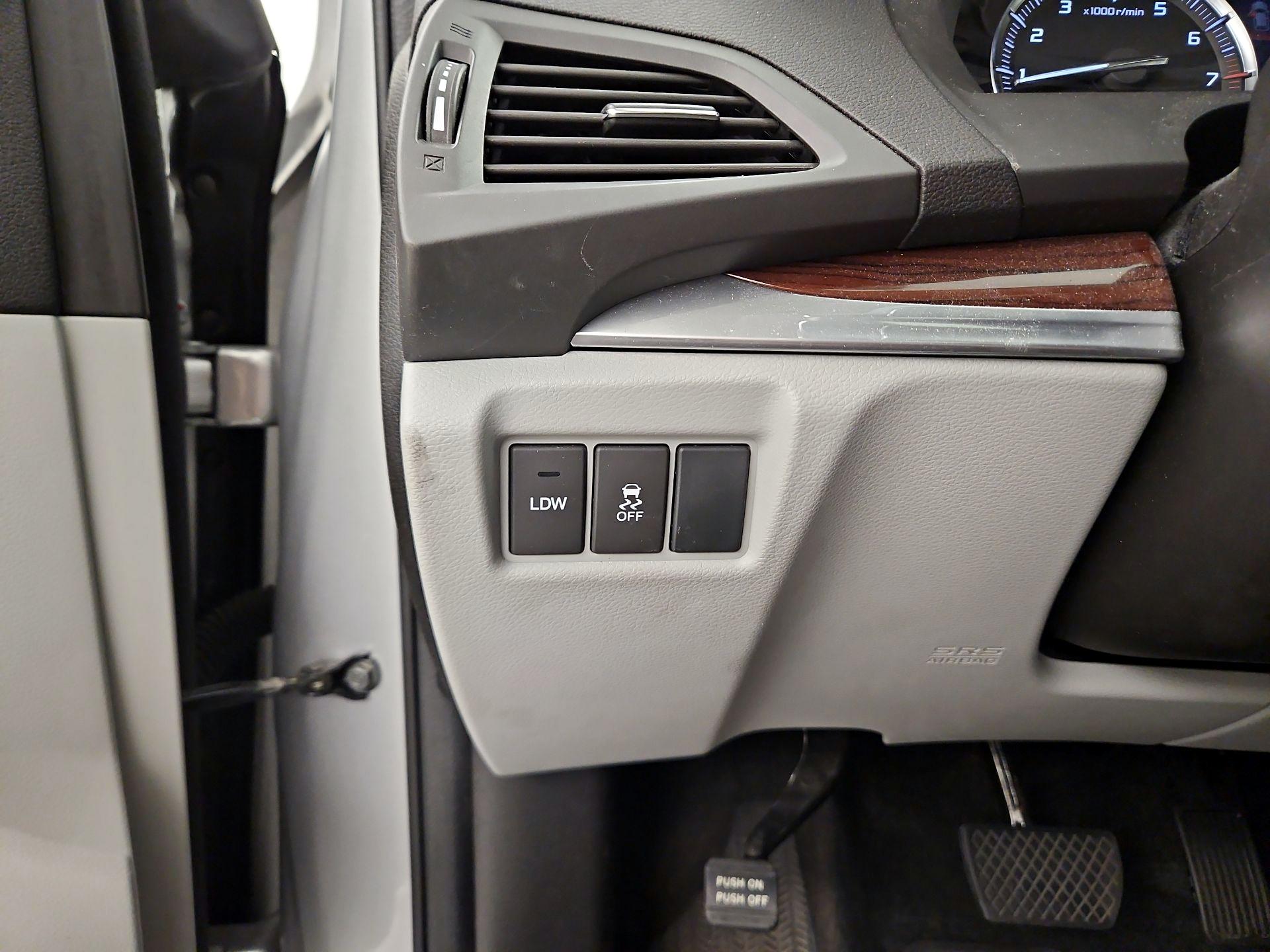 Thumbnail: 2015 Acura MDX - 13