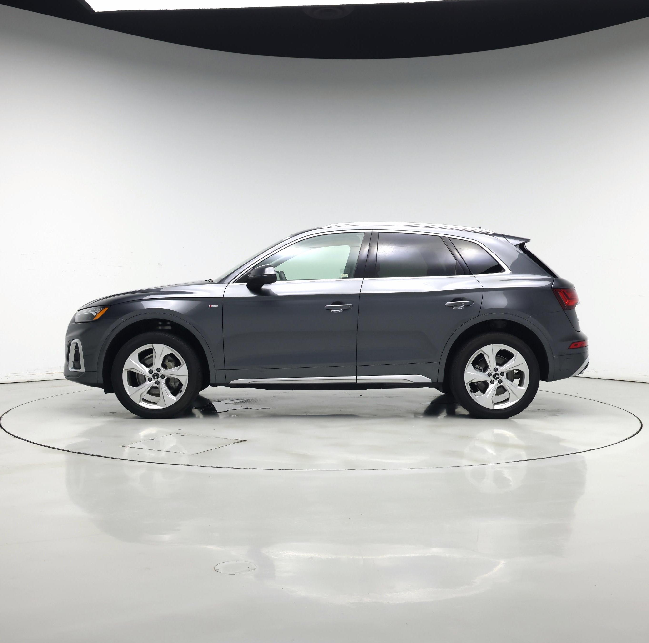 Thumbnail: 2023 Audi Q5 - 3