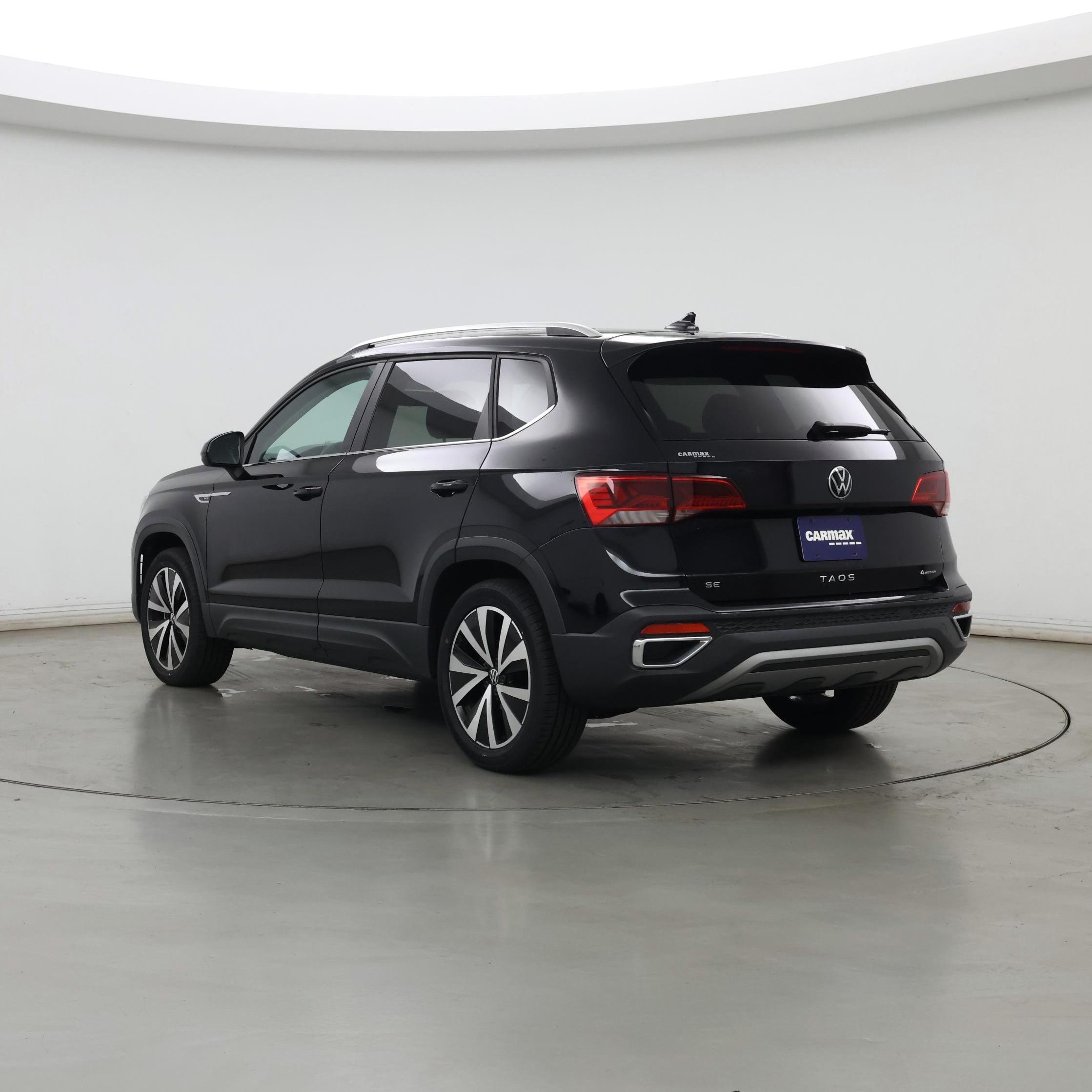 Thumbnail: 2022 Volkswagen Taos - 2