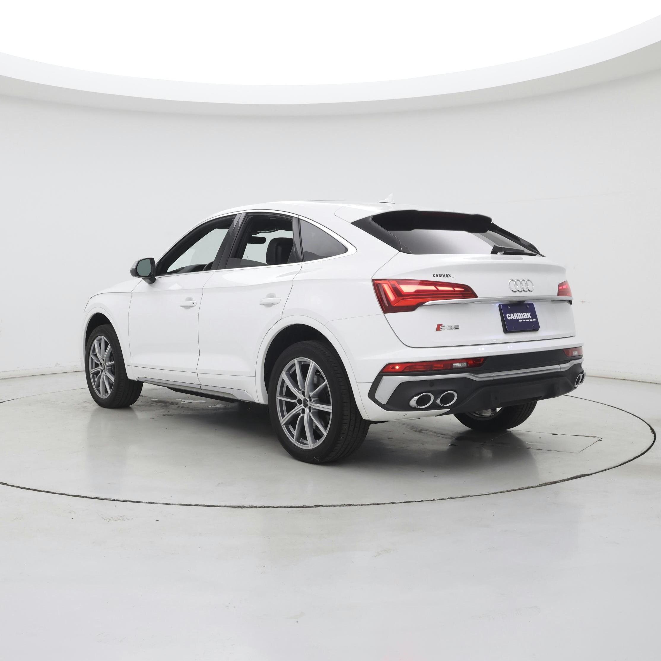 Thumbnail: 2022 Audi SQ5 - 2