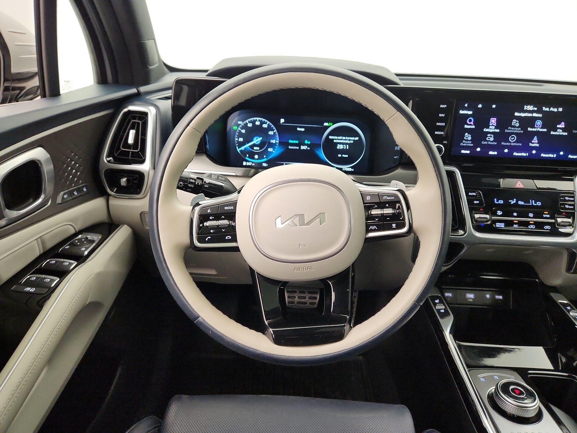 Thumbnail: 2023 Kia Sorento - 10