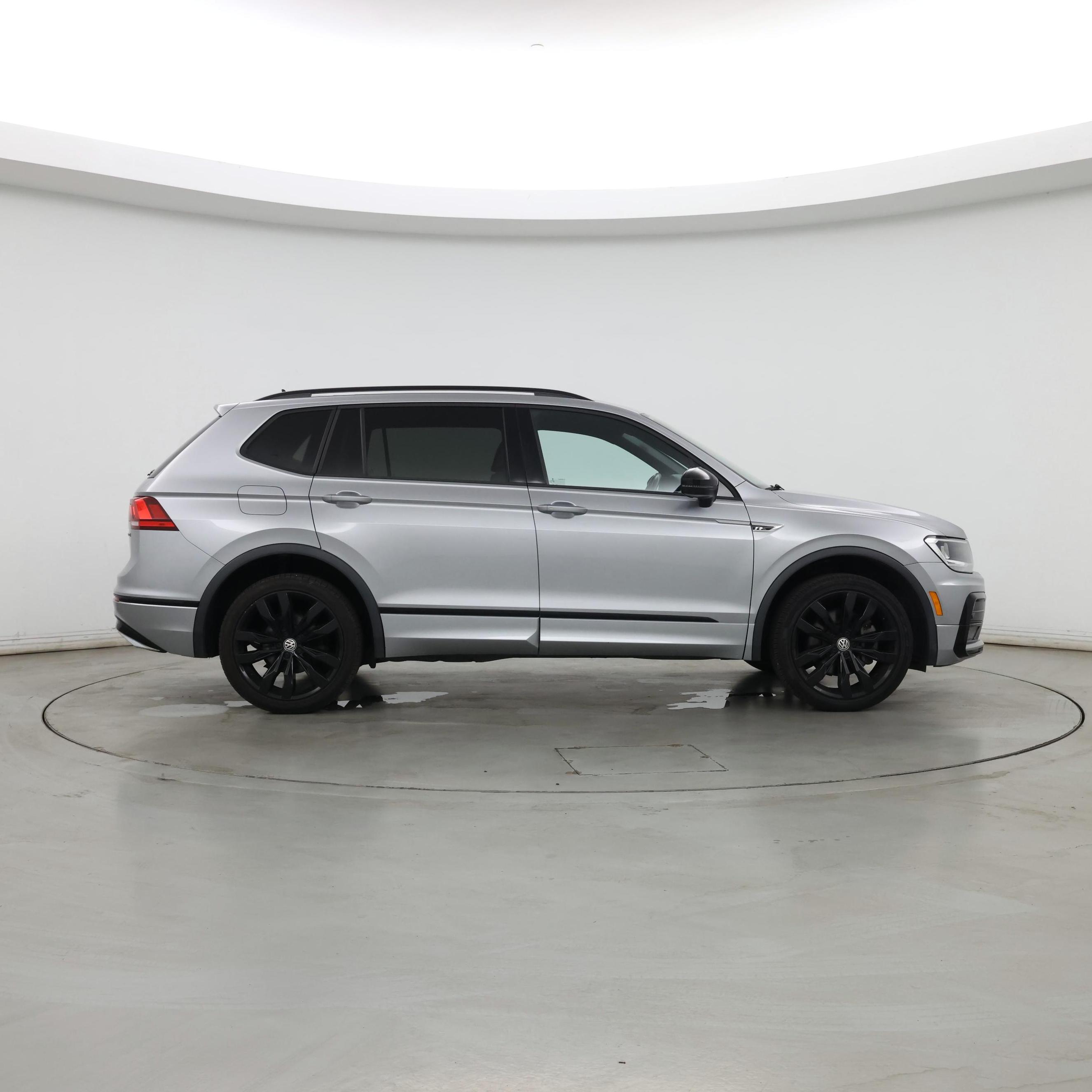 Thumbnail: 2021 Volkswagen Tiguan - 7