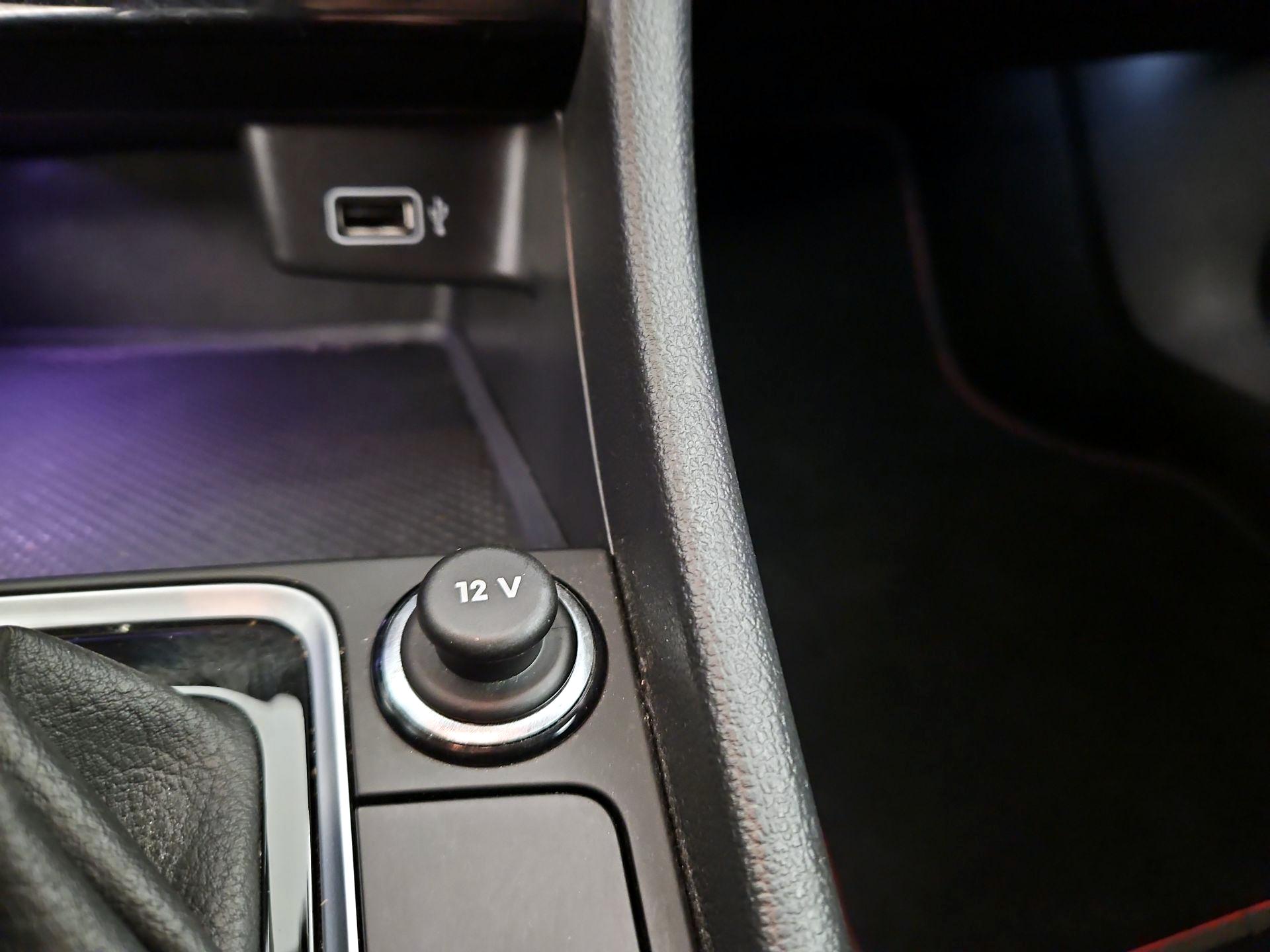 Thumbnail: 2019 Volkswagen Jetta - 18
