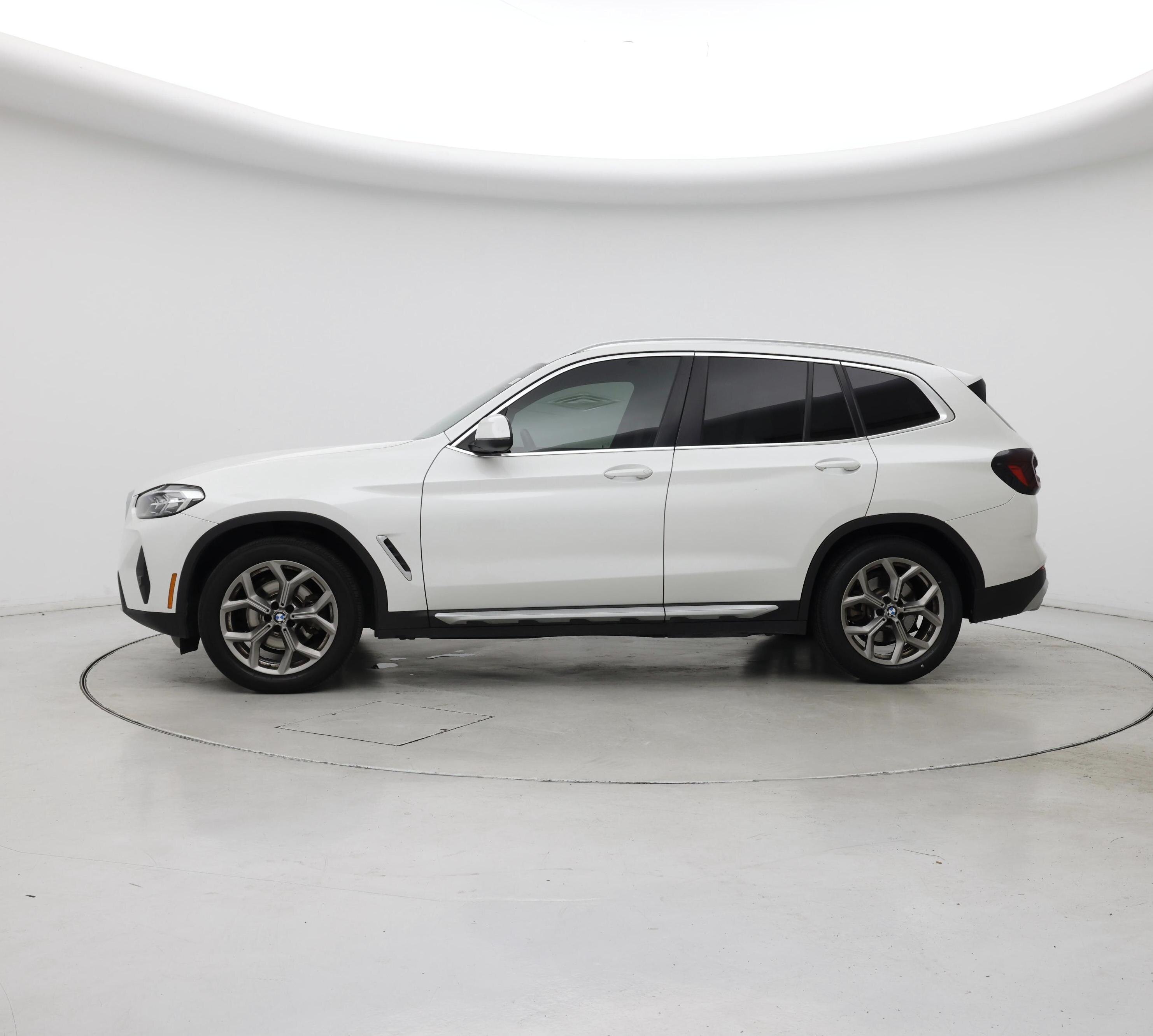Thumbnail: 2022 BMW X3 - 3