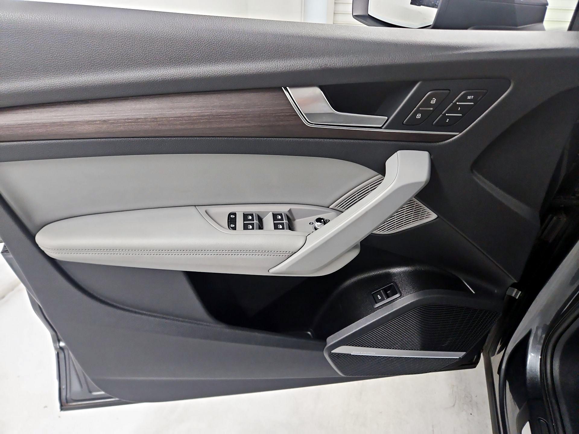 Thumbnail: 2022 Audi Q5 - 12