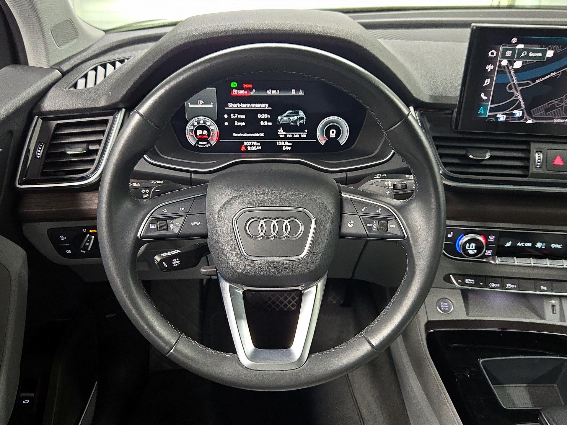 Thumbnail: 2022 Audi Q5 - 10