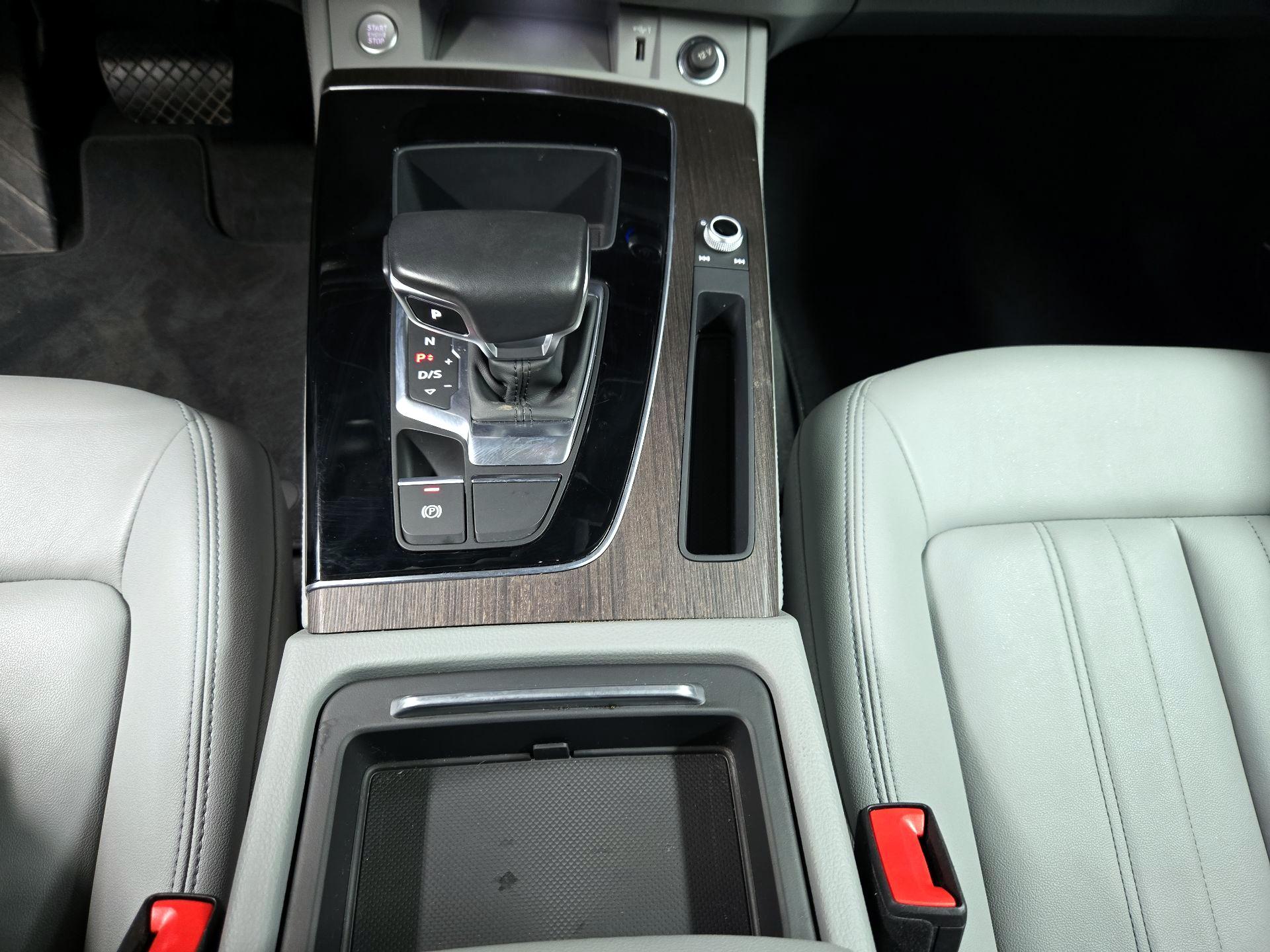 Thumbnail: 2022 Audi Q5 - 18