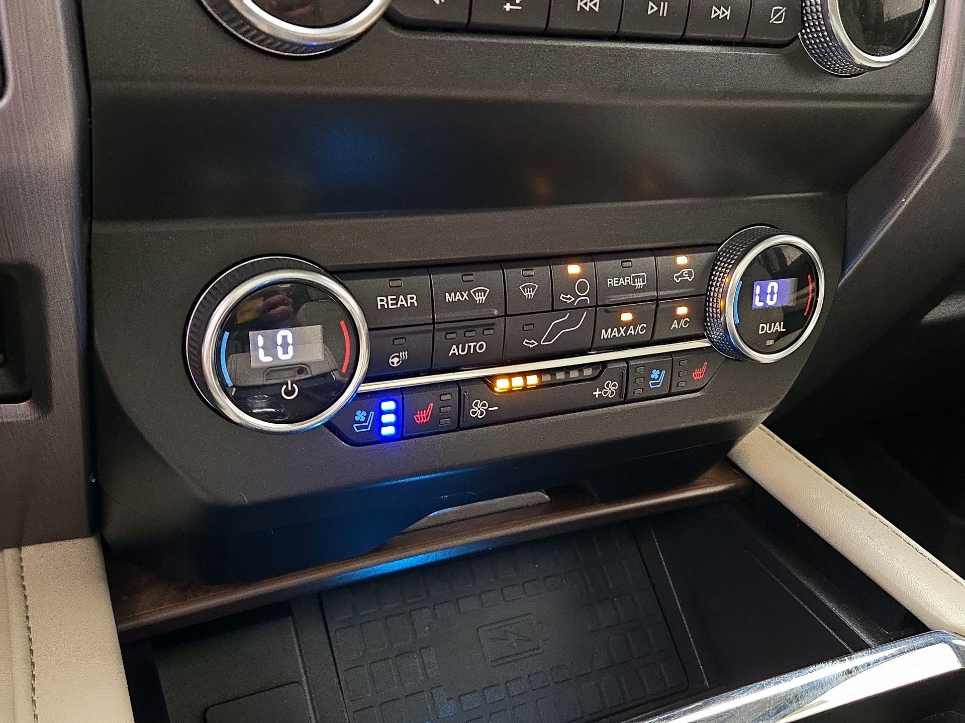 Thumbnail: 2020 Ford Expedition - 16