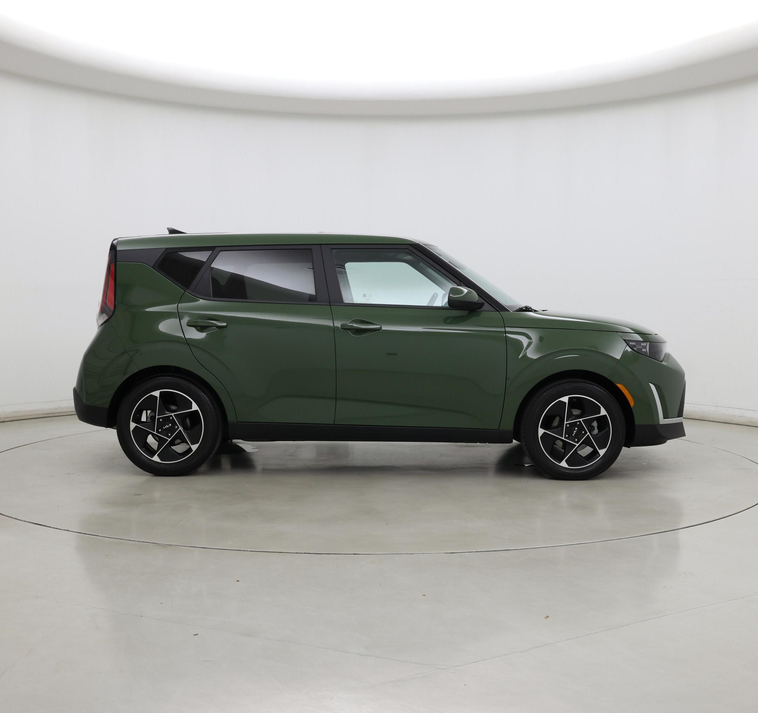 Thumbnail: 2023 Kia Soul - 7
