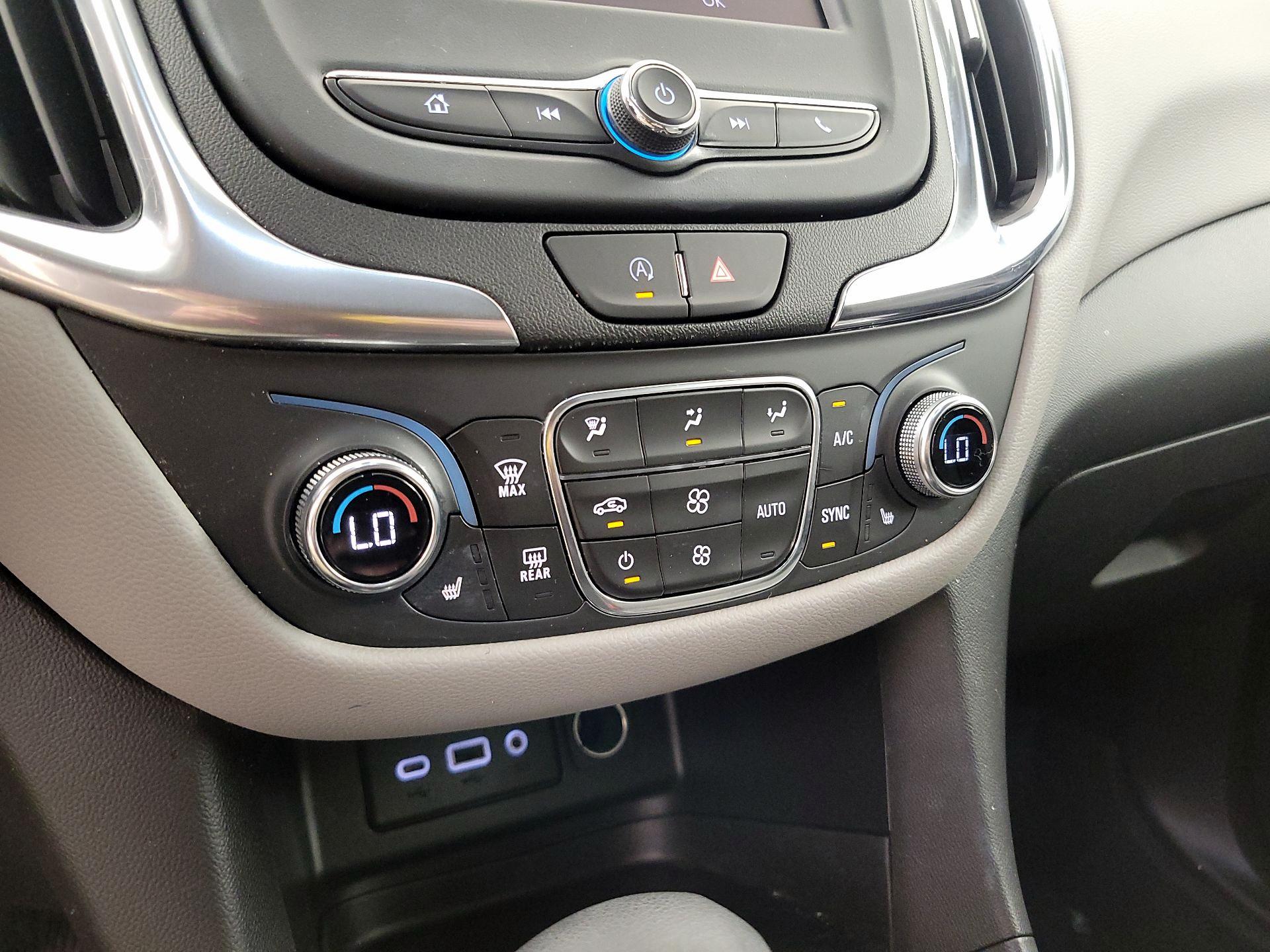 Thumbnail: 2022 Chevrolet Equinox - 16