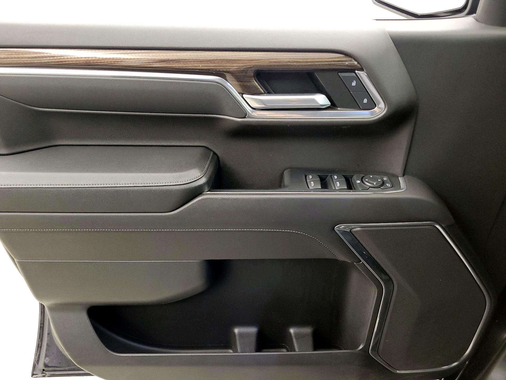 Thumbnail: 2022 Chevrolet Silverado 1500 - 12