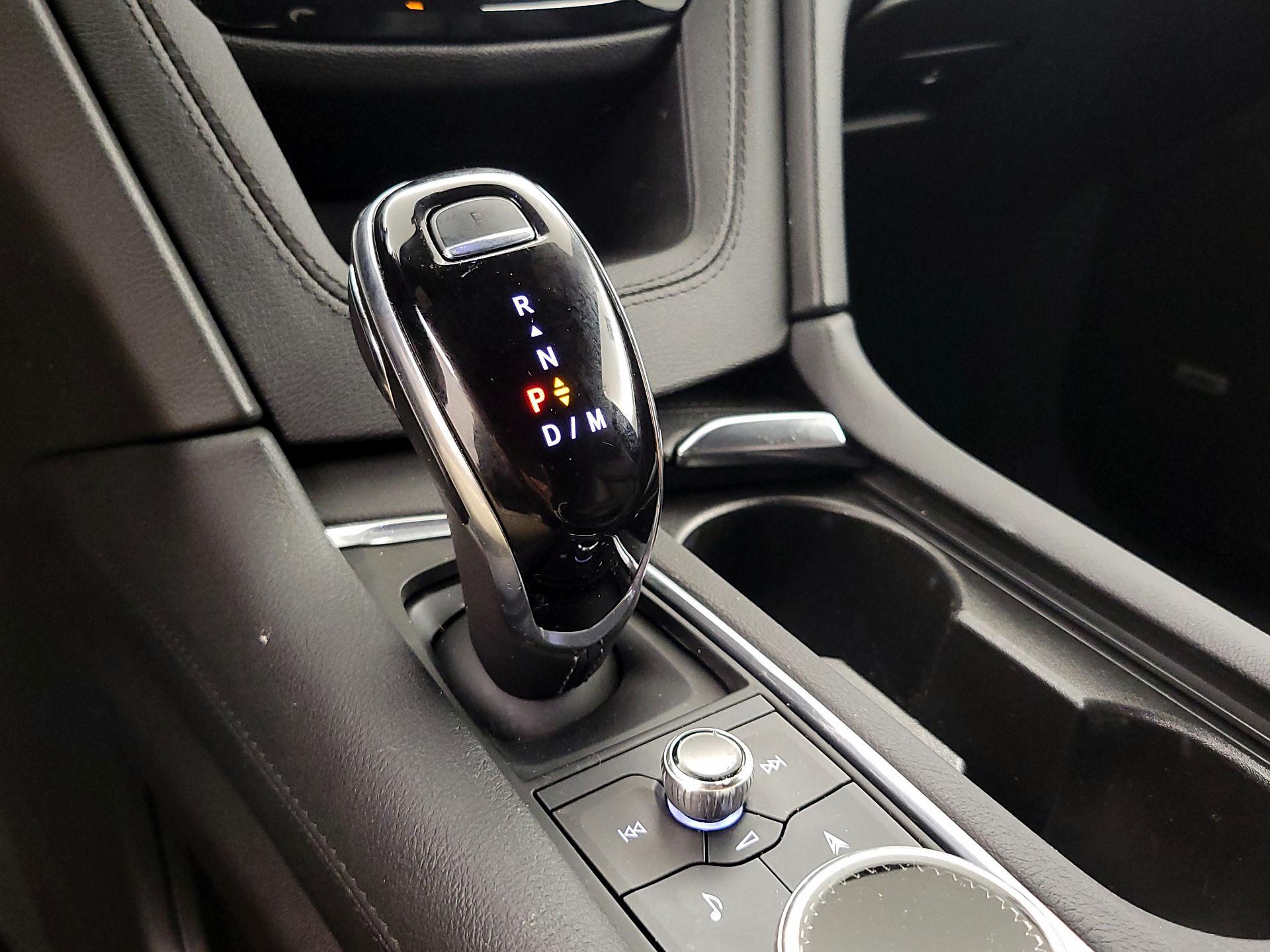 Thumbnail: 2022 Cadillac XT6 - 18