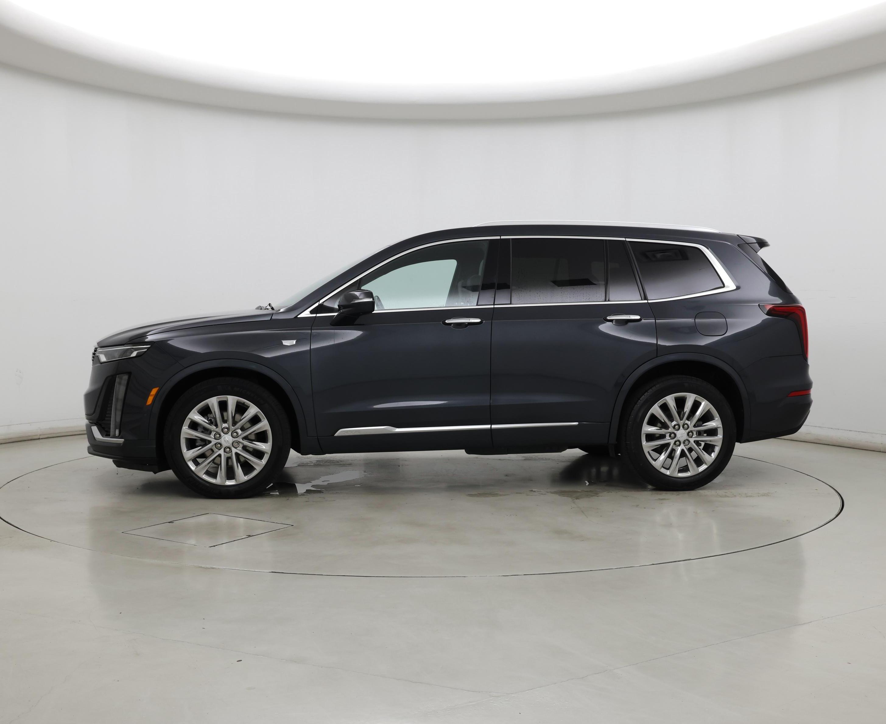 Thumbnail: 2022 Cadillac XT6 - 3