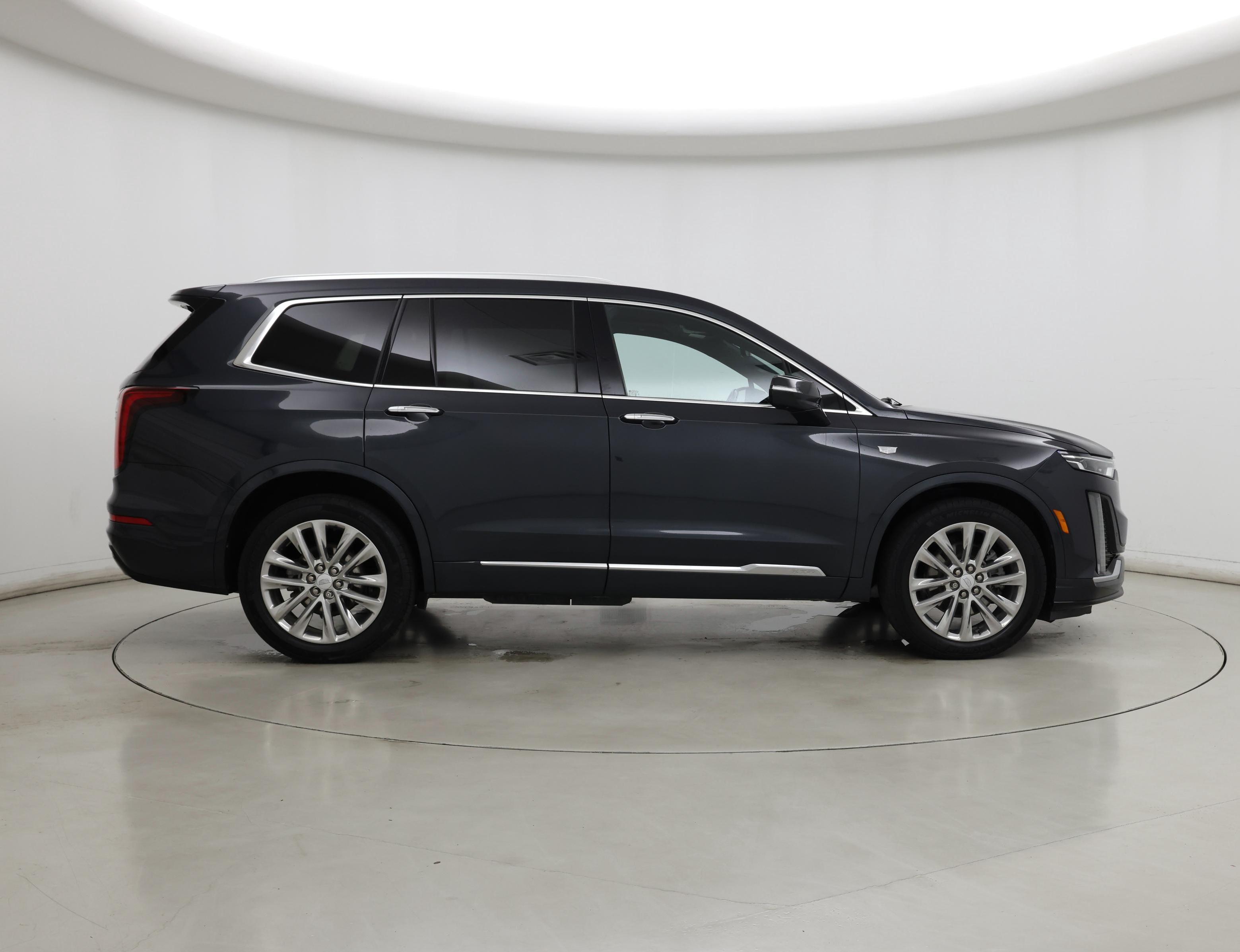 Thumbnail: 2022 Cadillac XT6 - 7
