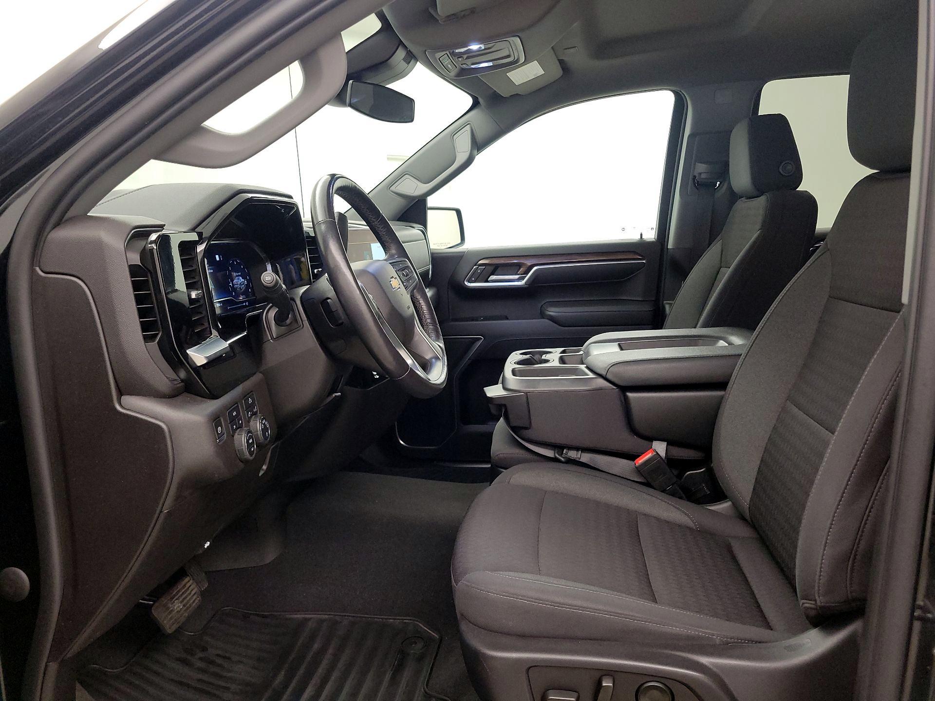 Thumbnail: 2022 Chevrolet Silverado 1500 - 11