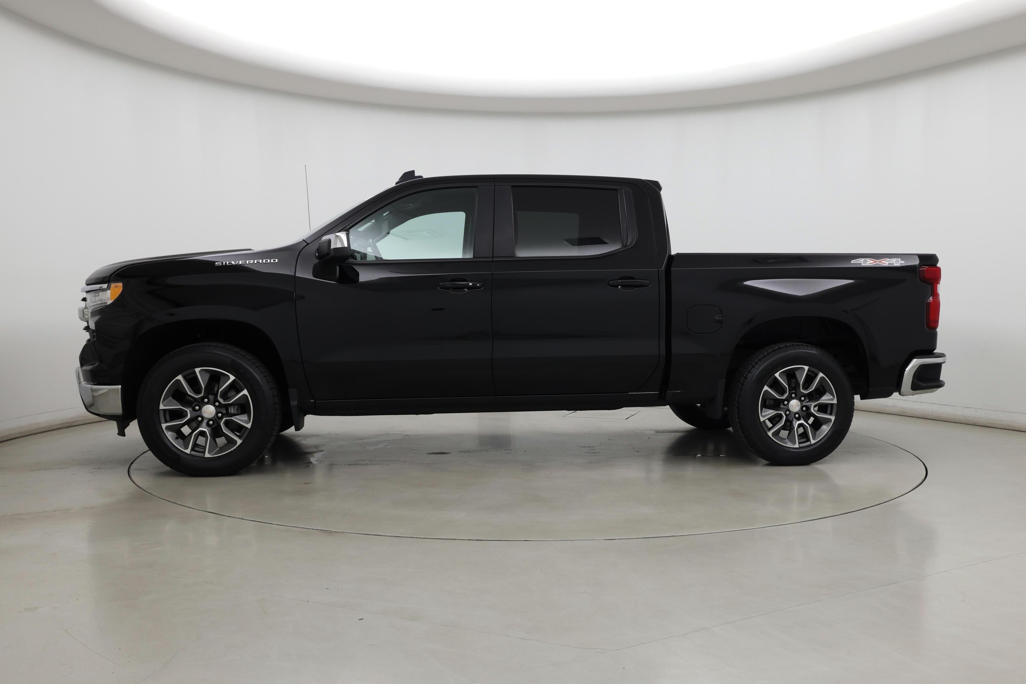 Thumbnail: 2022 Chevrolet Silverado 1500 - 3
