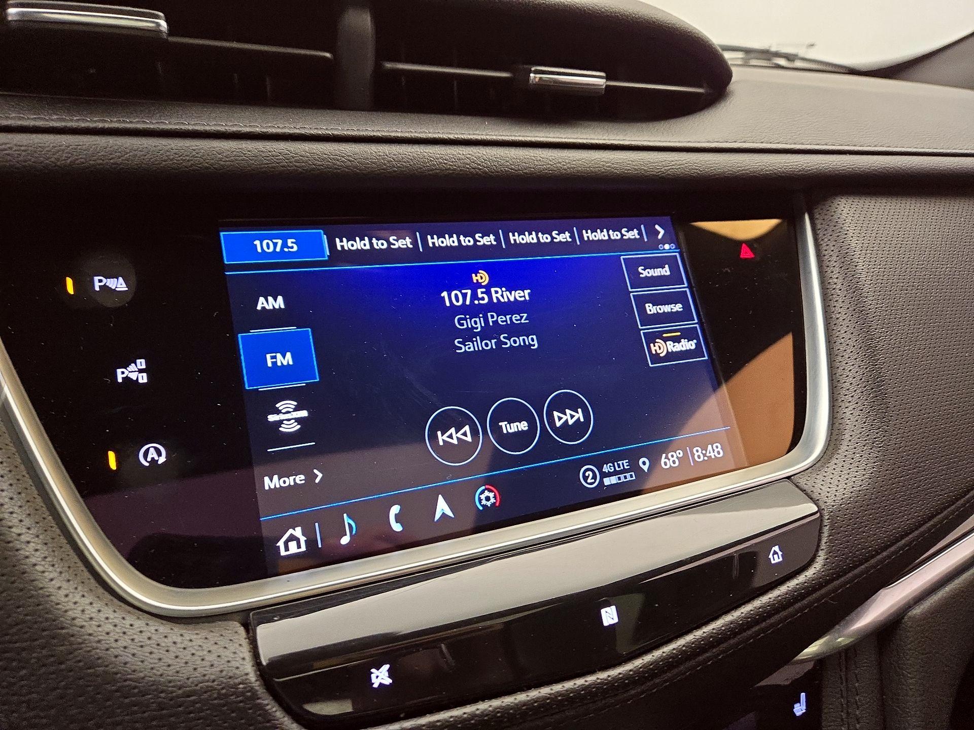 Thumbnail: 2021 Cadillac XT5 - 16