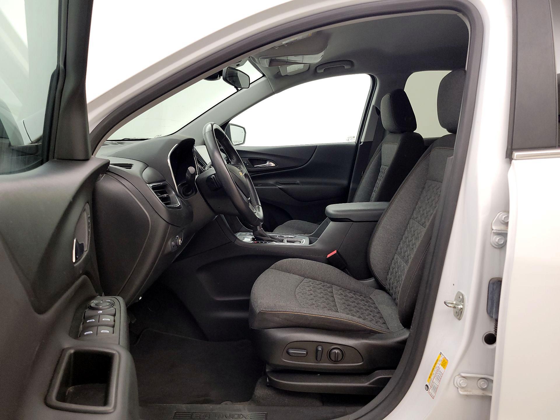 Thumbnail: 2022 Chevrolet Equinox - 11