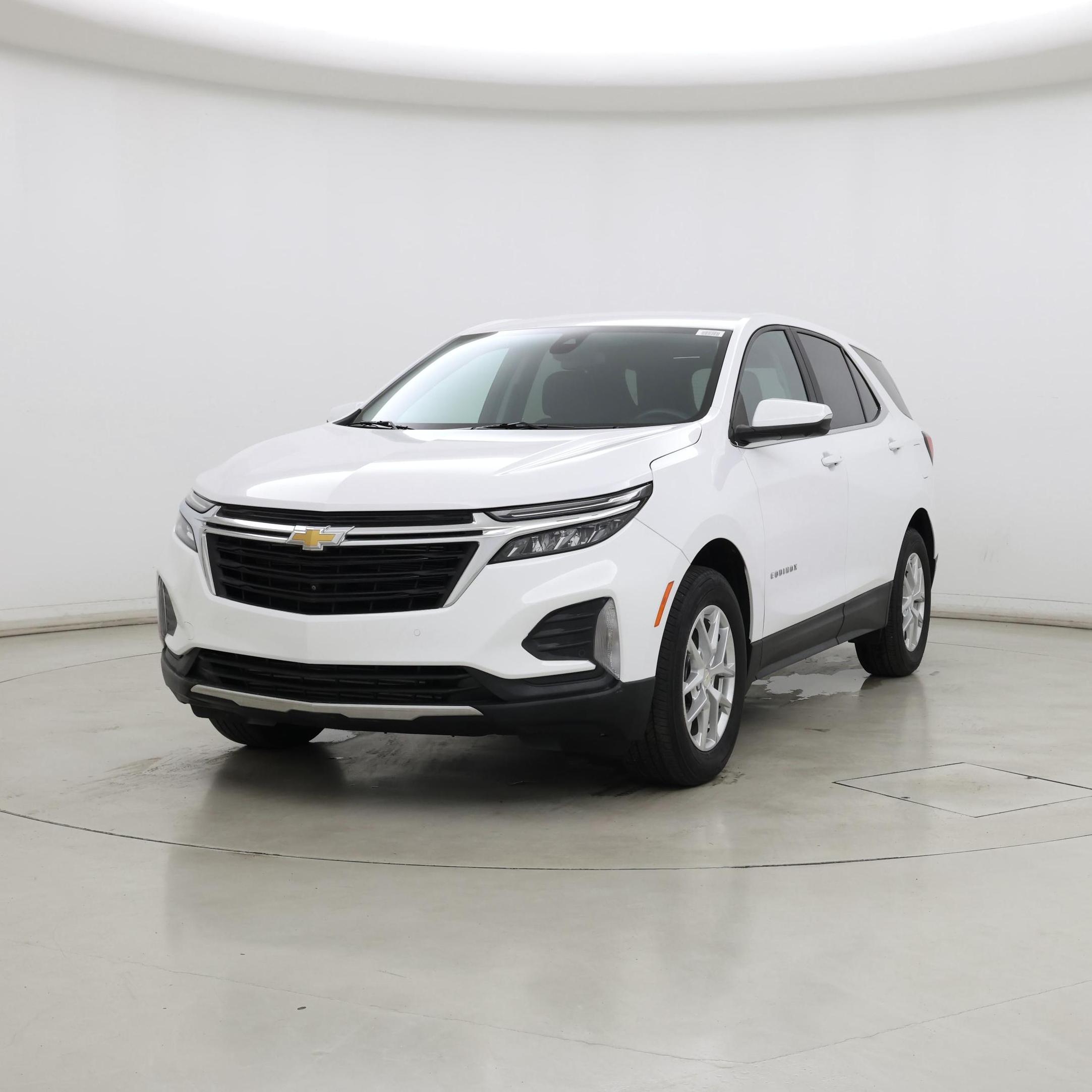 Thumbnail: 2022 Chevrolet Equinox - 4