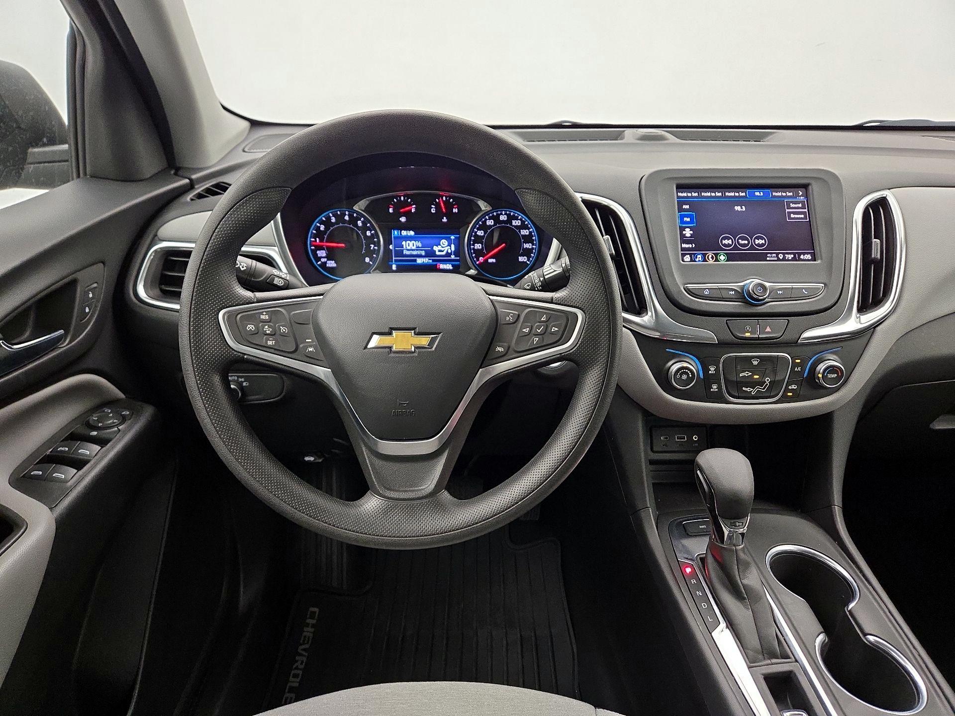 Thumbnail: 2022 Chevrolet Equinox - 10