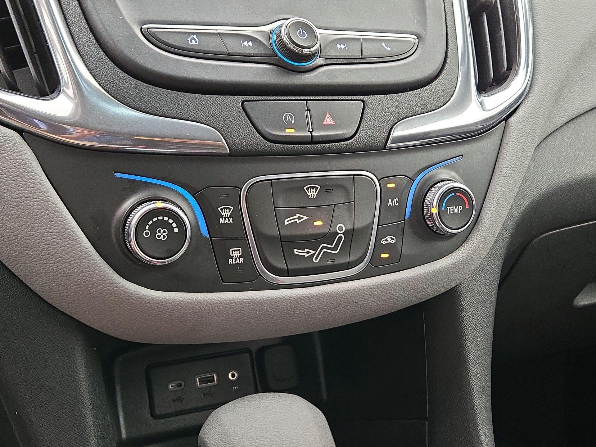 Thumbnail: 2022 Chevrolet Equinox - 16