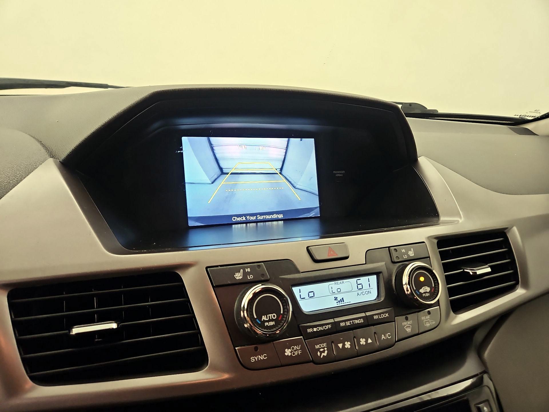 Thumbnail: 2016 Honda Odyssey - 14