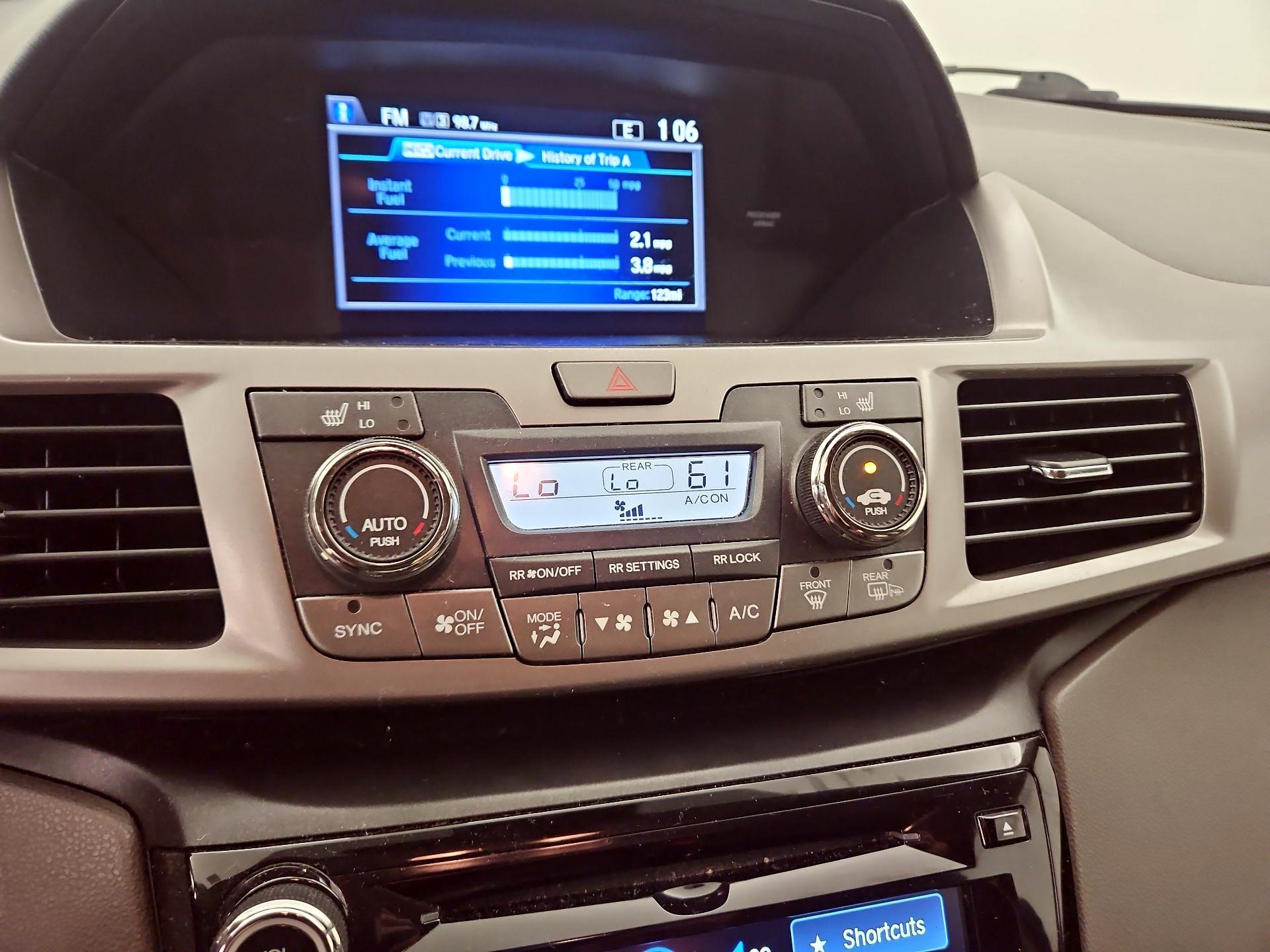 Thumbnail: 2016 Honda Odyssey - 16