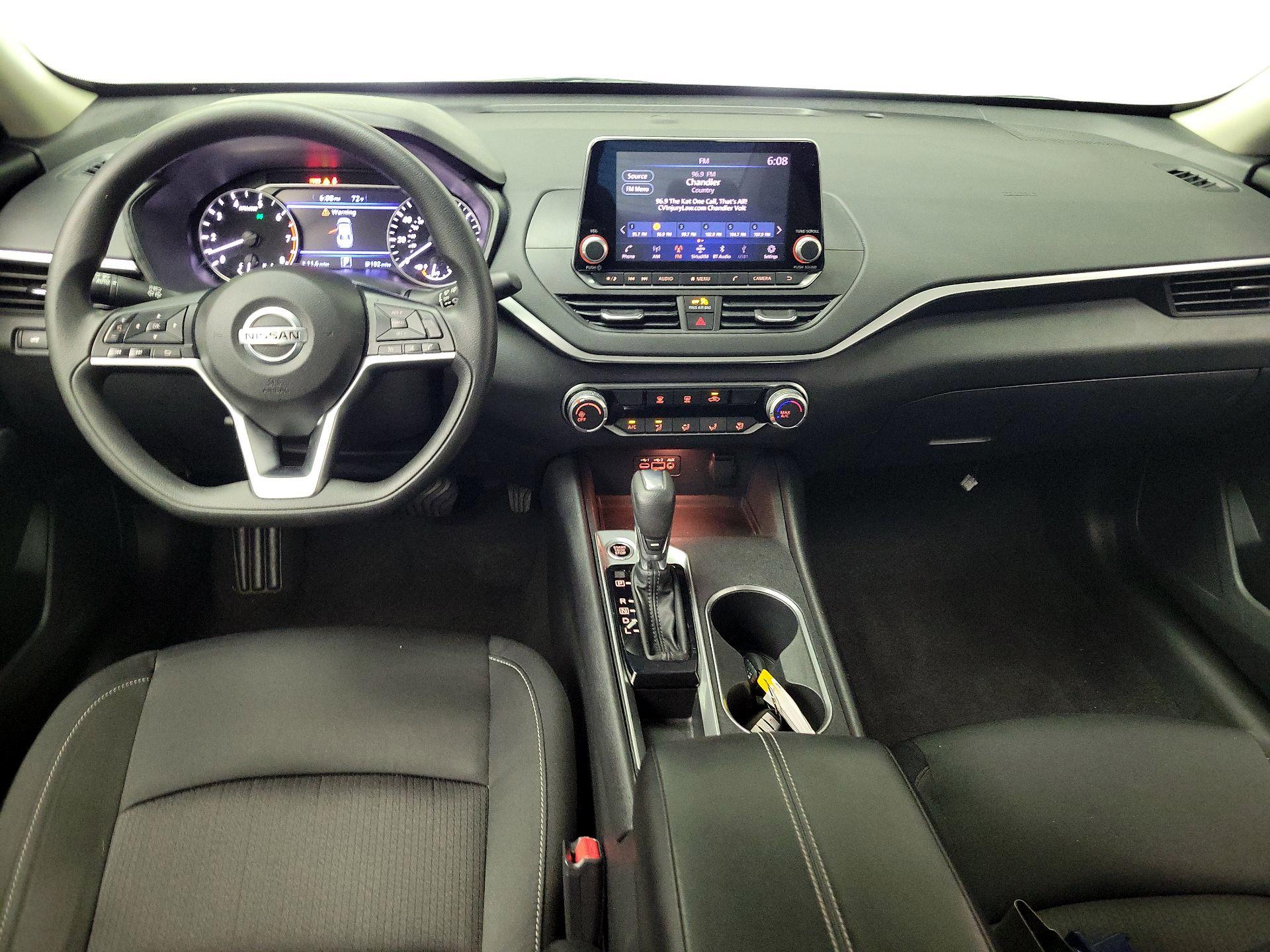 Thumbnail: 2022 Nissan Altima - 9