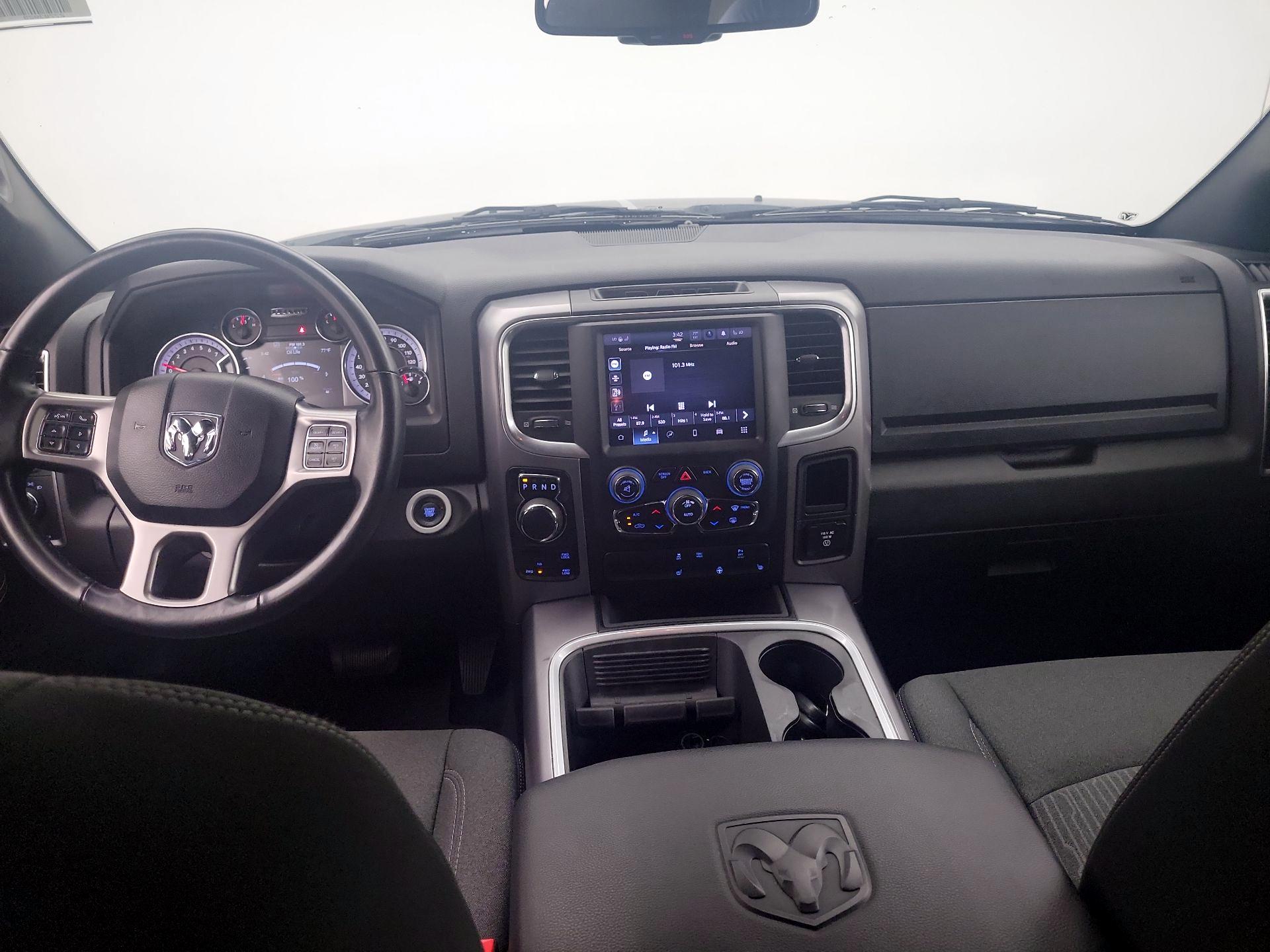 Thumbnail: 2022 RAM 1500 Classic - 9