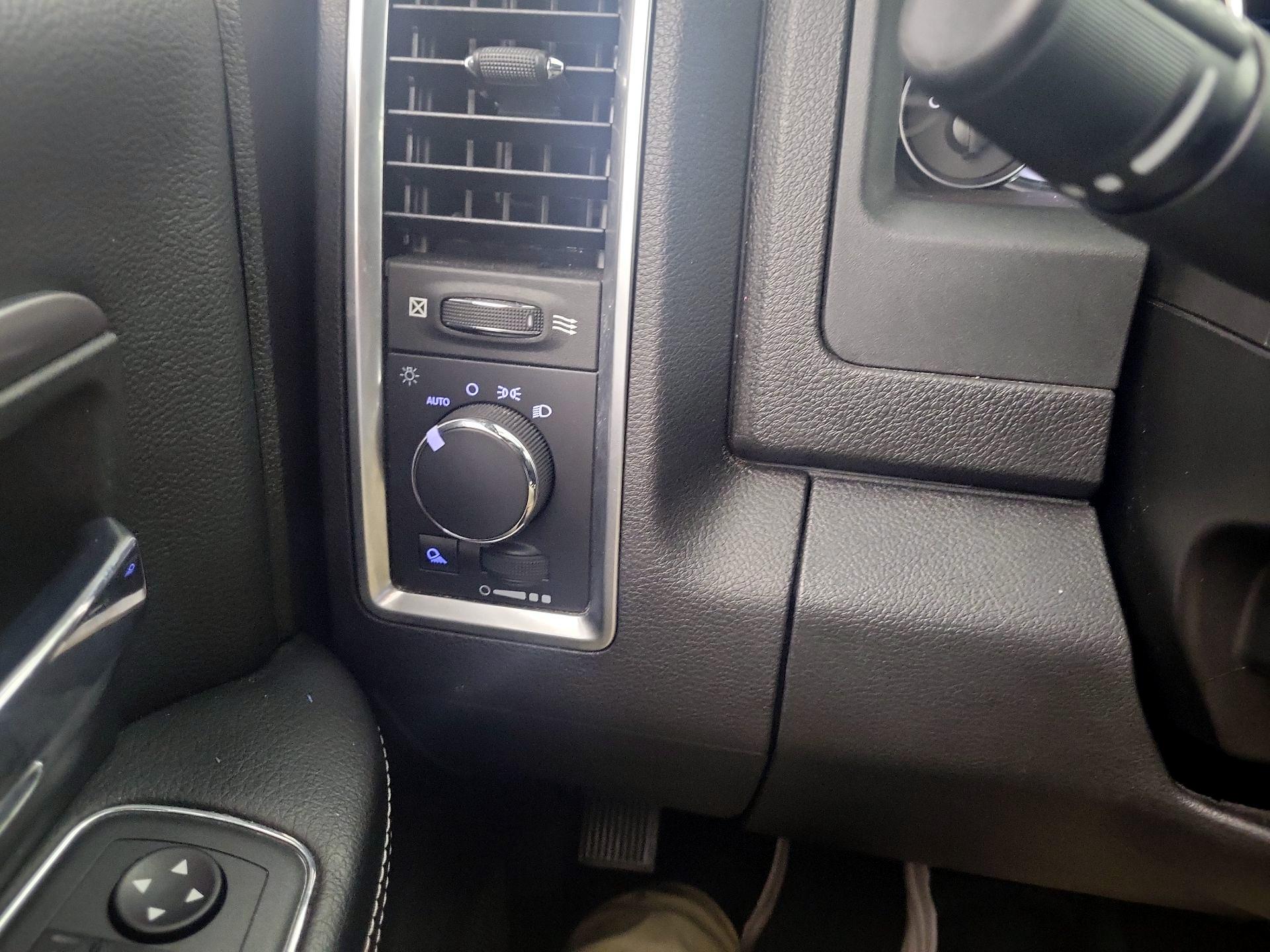 Thumbnail: 2022 RAM 1500 Classic - 13