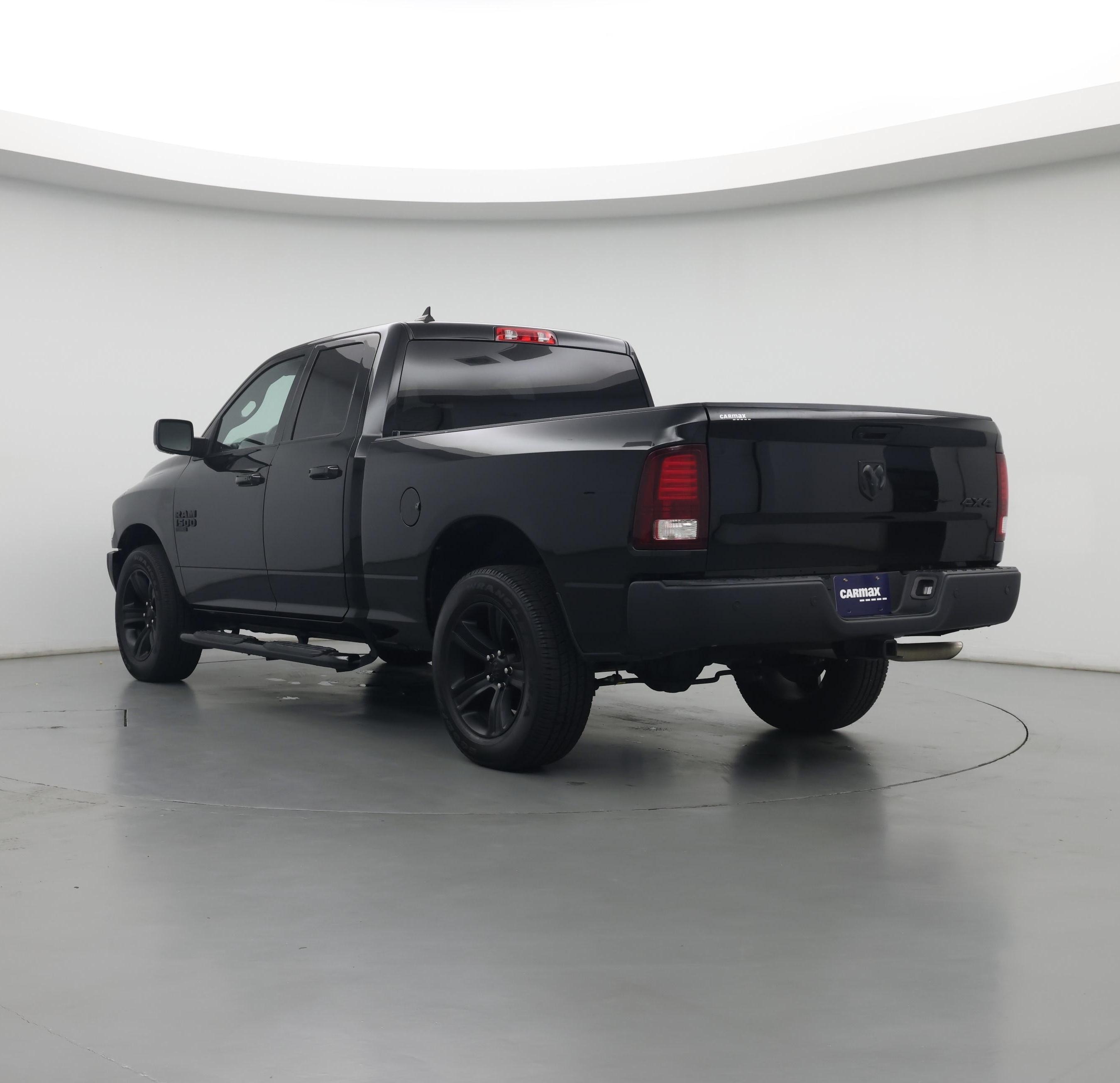 Thumbnail: 2022 RAM 1500 Classic - 2