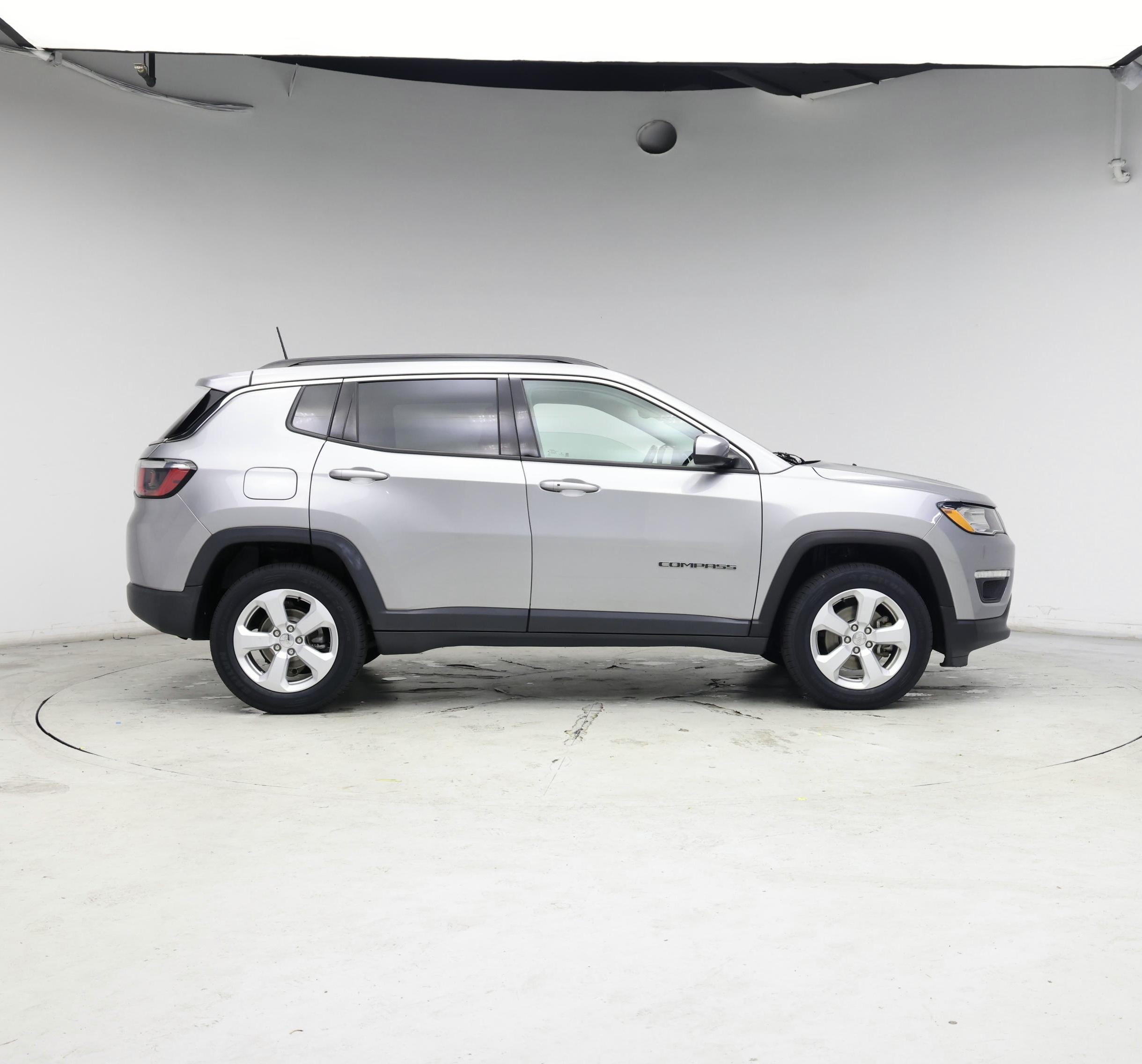 Thumbnail: 2020 Jeep Compass - 7