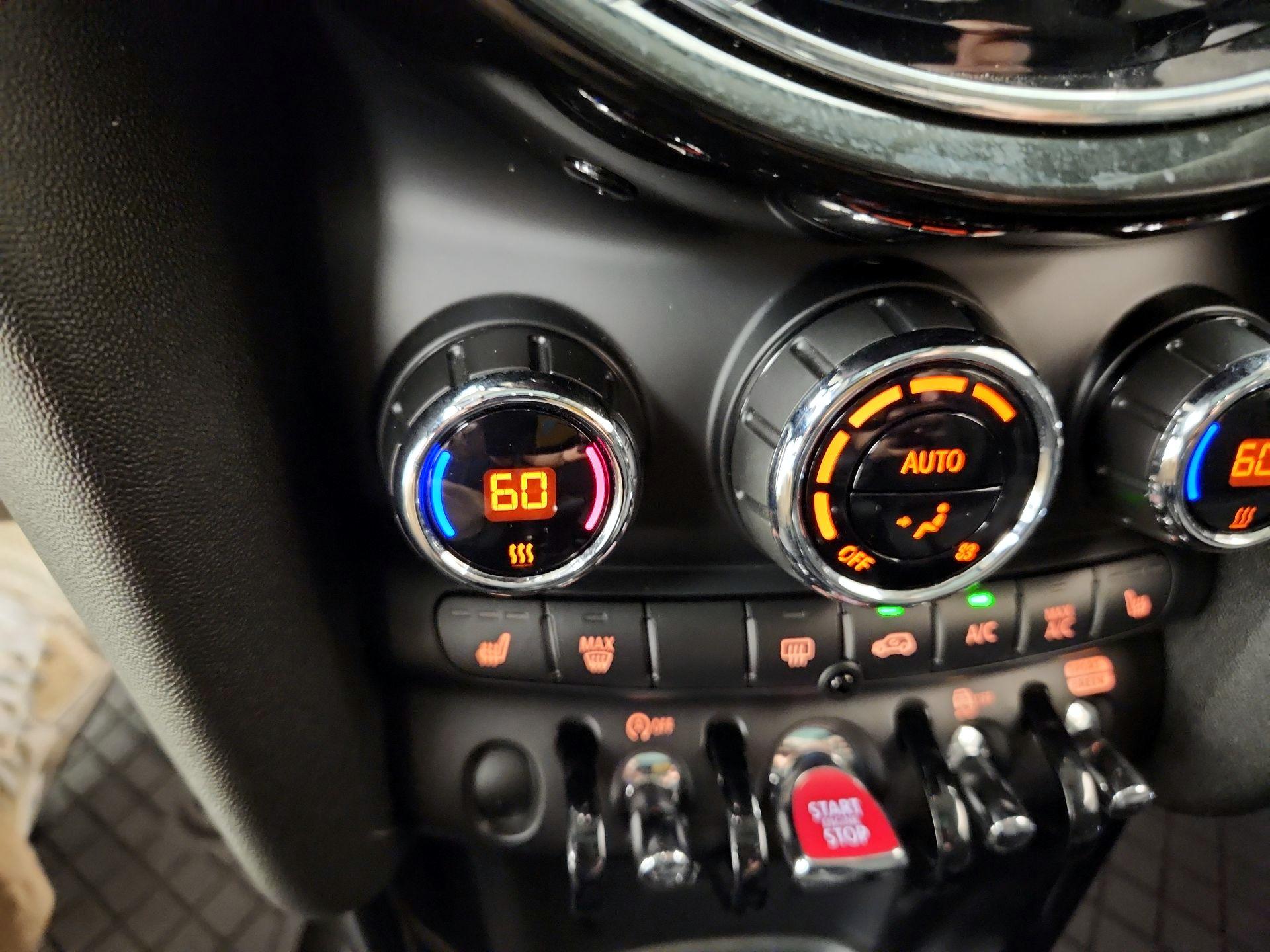 Thumbnail: 2023 MINI Cooper Hardtop - 16