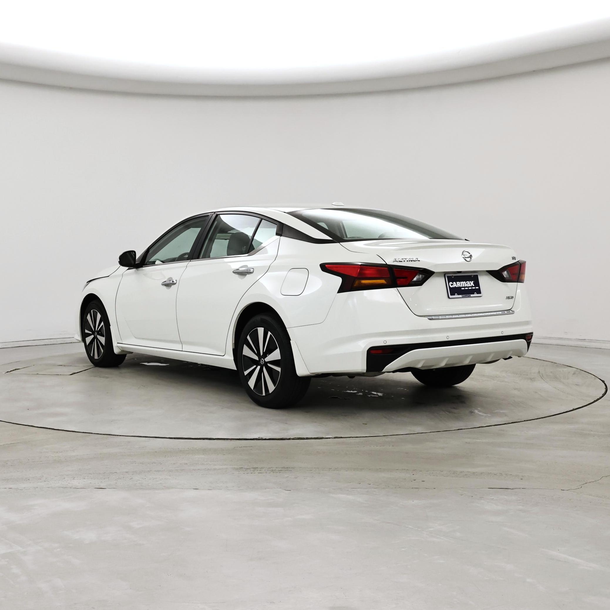 Thumbnail: 2022 Nissan Altima - 2
