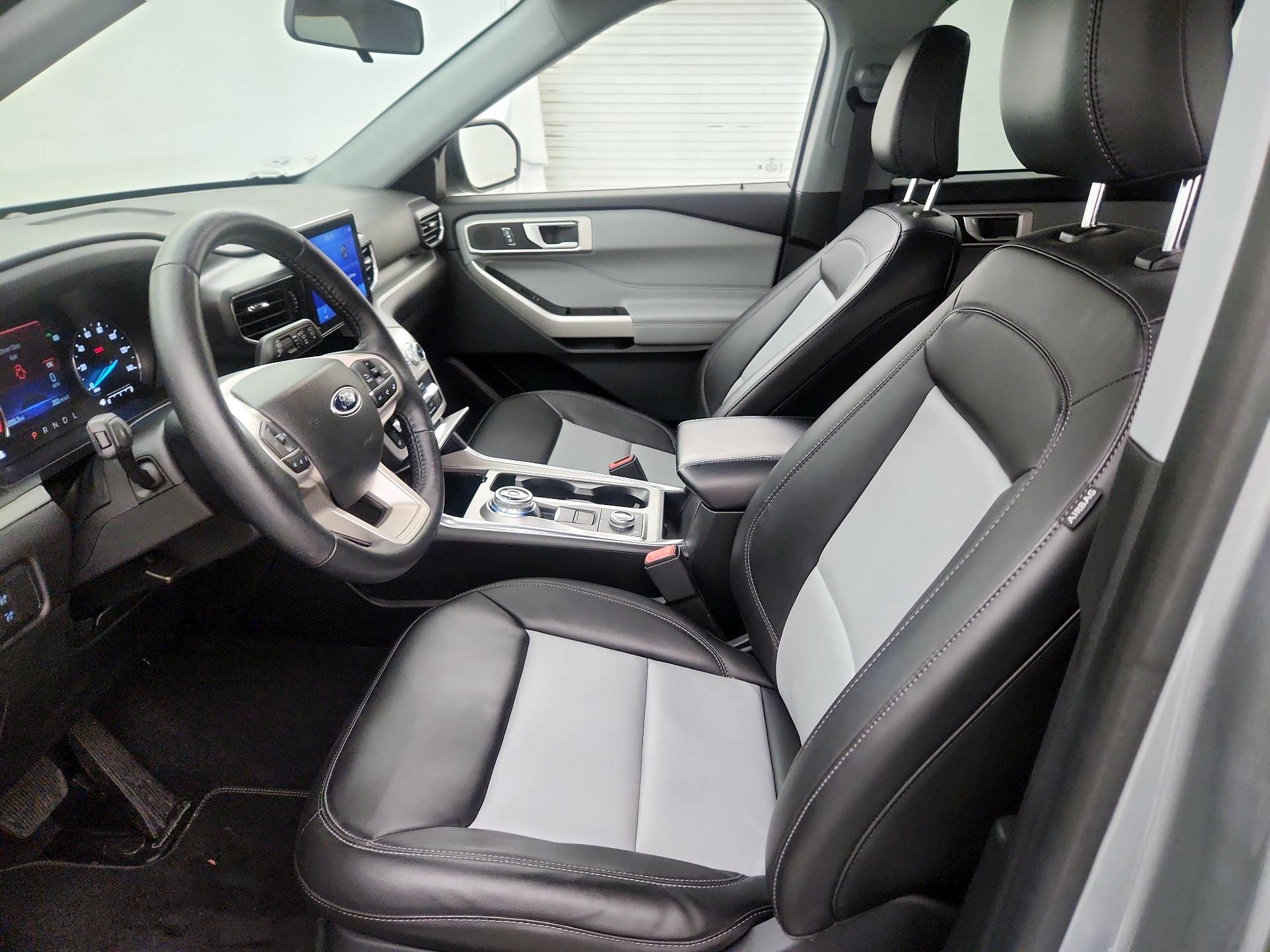 Thumbnail: 2022 Ford Explorer - 11