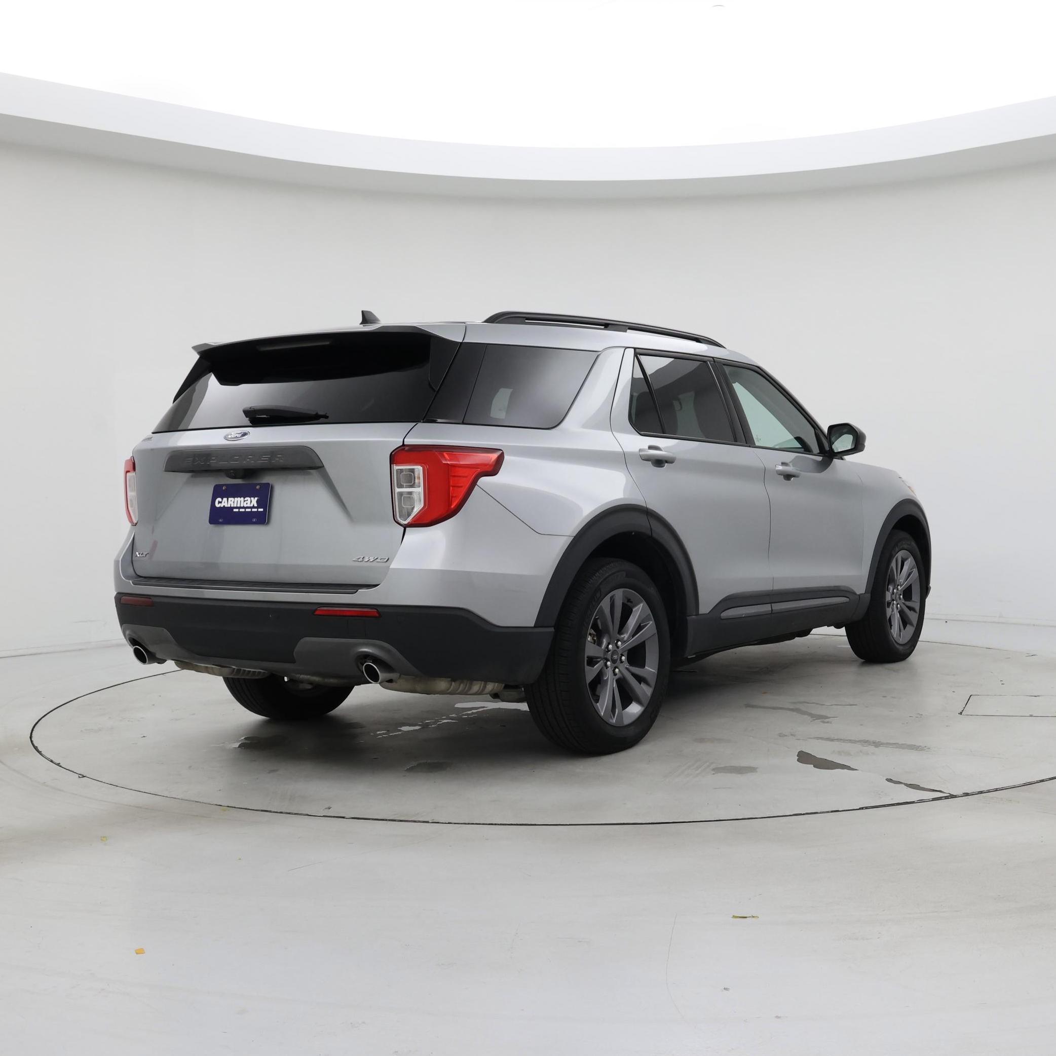 Thumbnail: 2022 Ford Explorer - 8