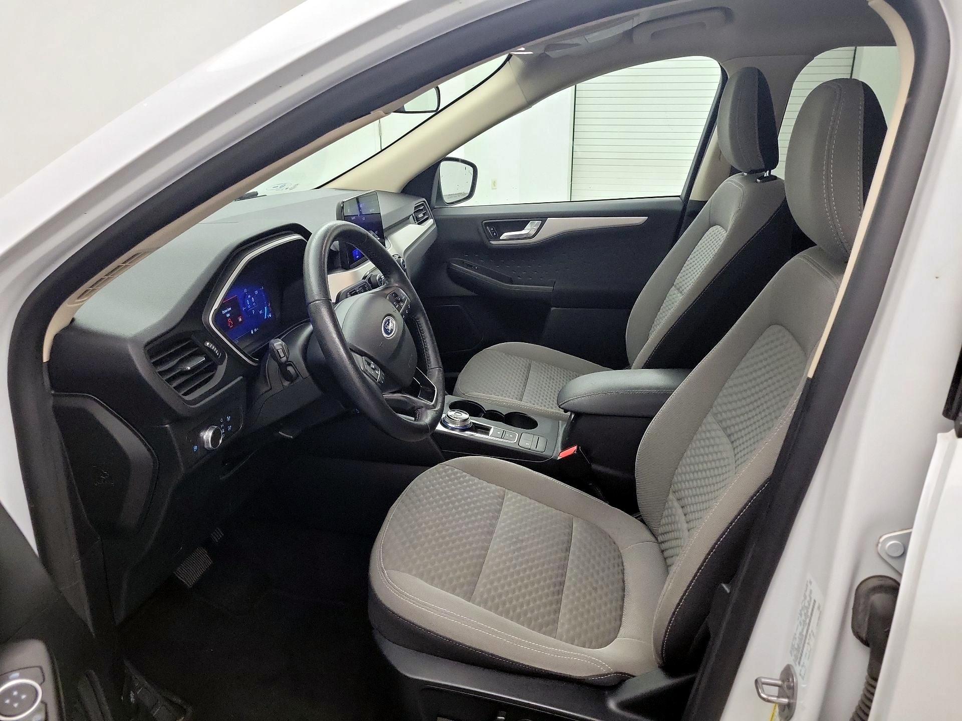 Thumbnail: 2020 Ford Escape - 11