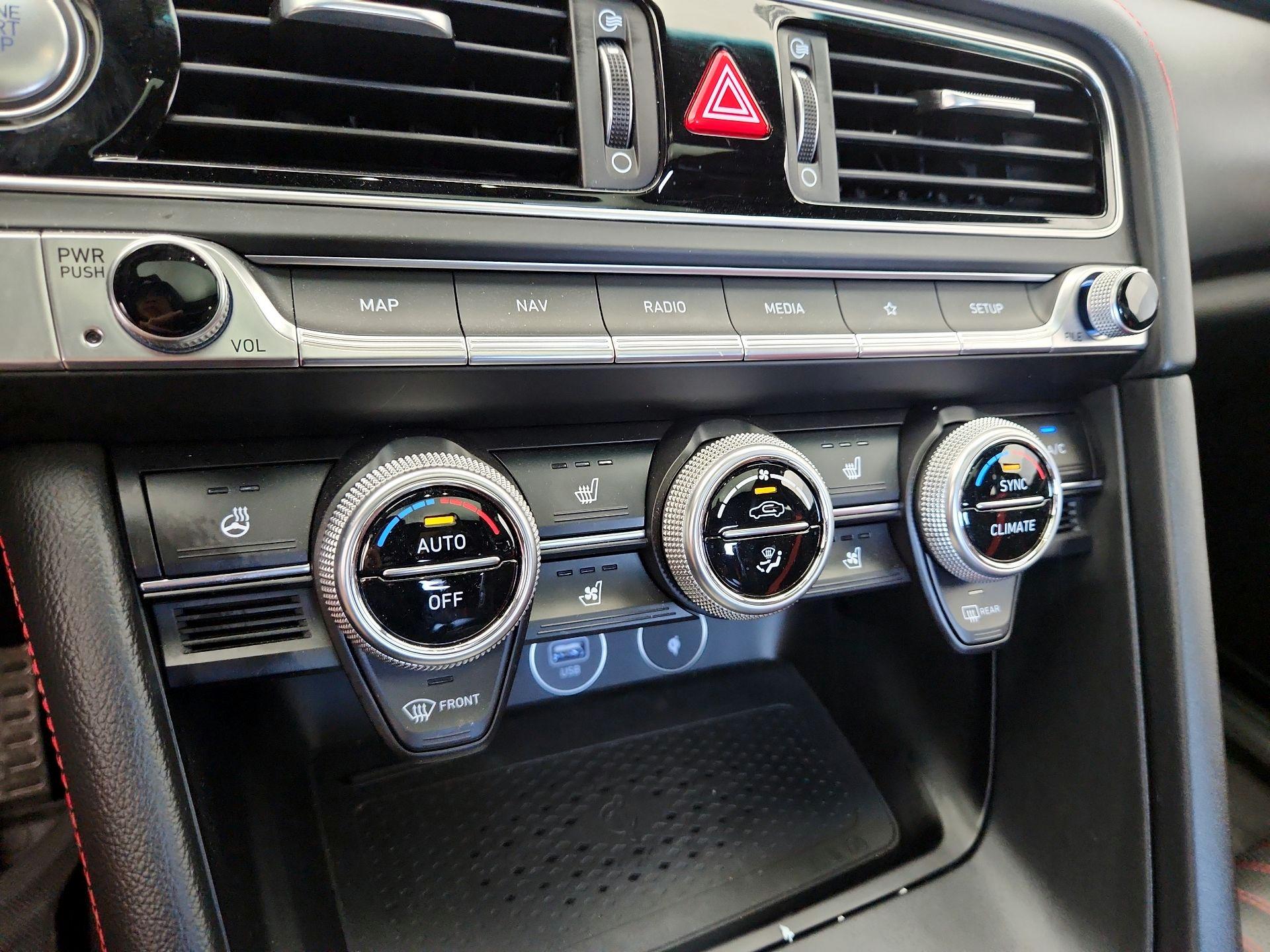 Thumbnail: 2023 Genesis G70 - 14